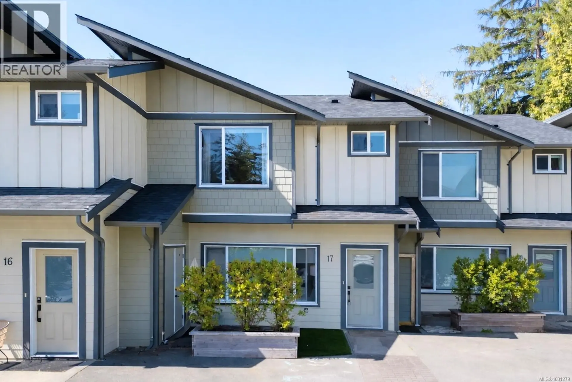 Property at #17 625 Hellesen Dr, Tofino, BC