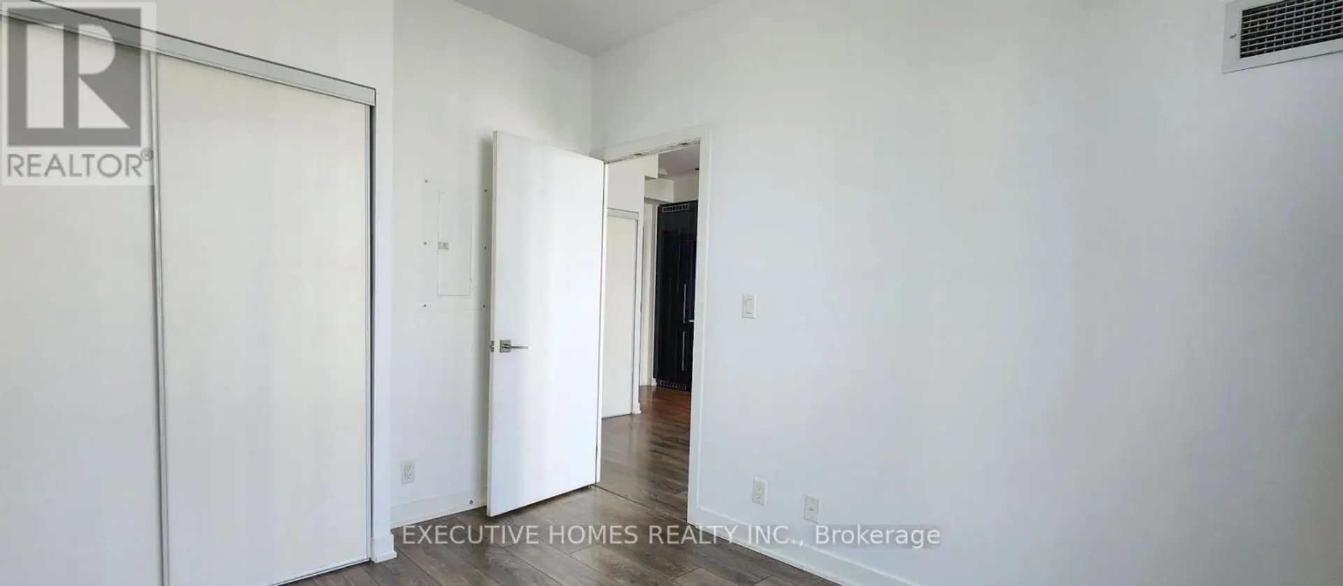 #1110 28 AVONDALE AVENUE - Image 10
