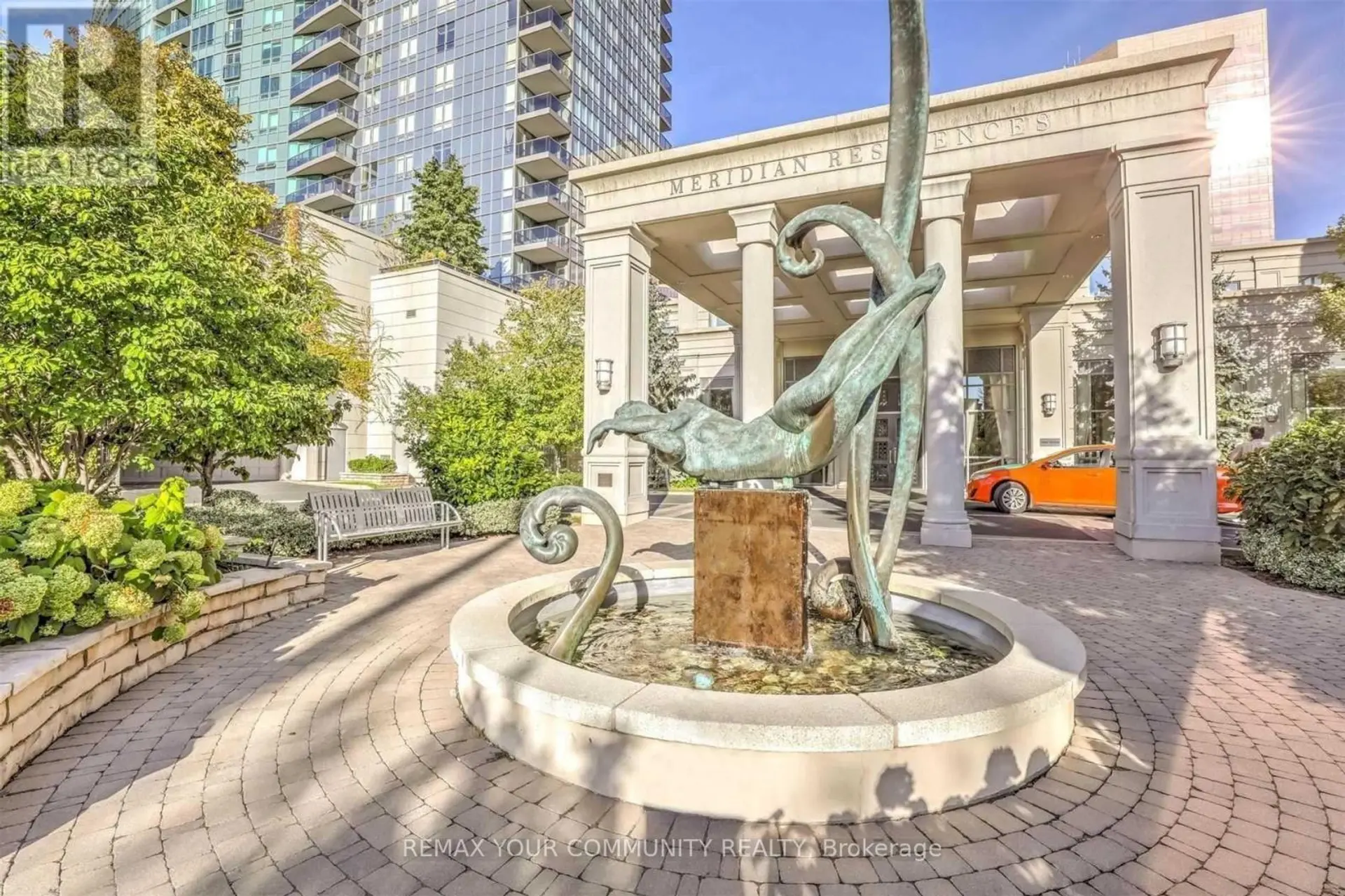 #2510 15 GREENVIEW AVENUE - Image 2