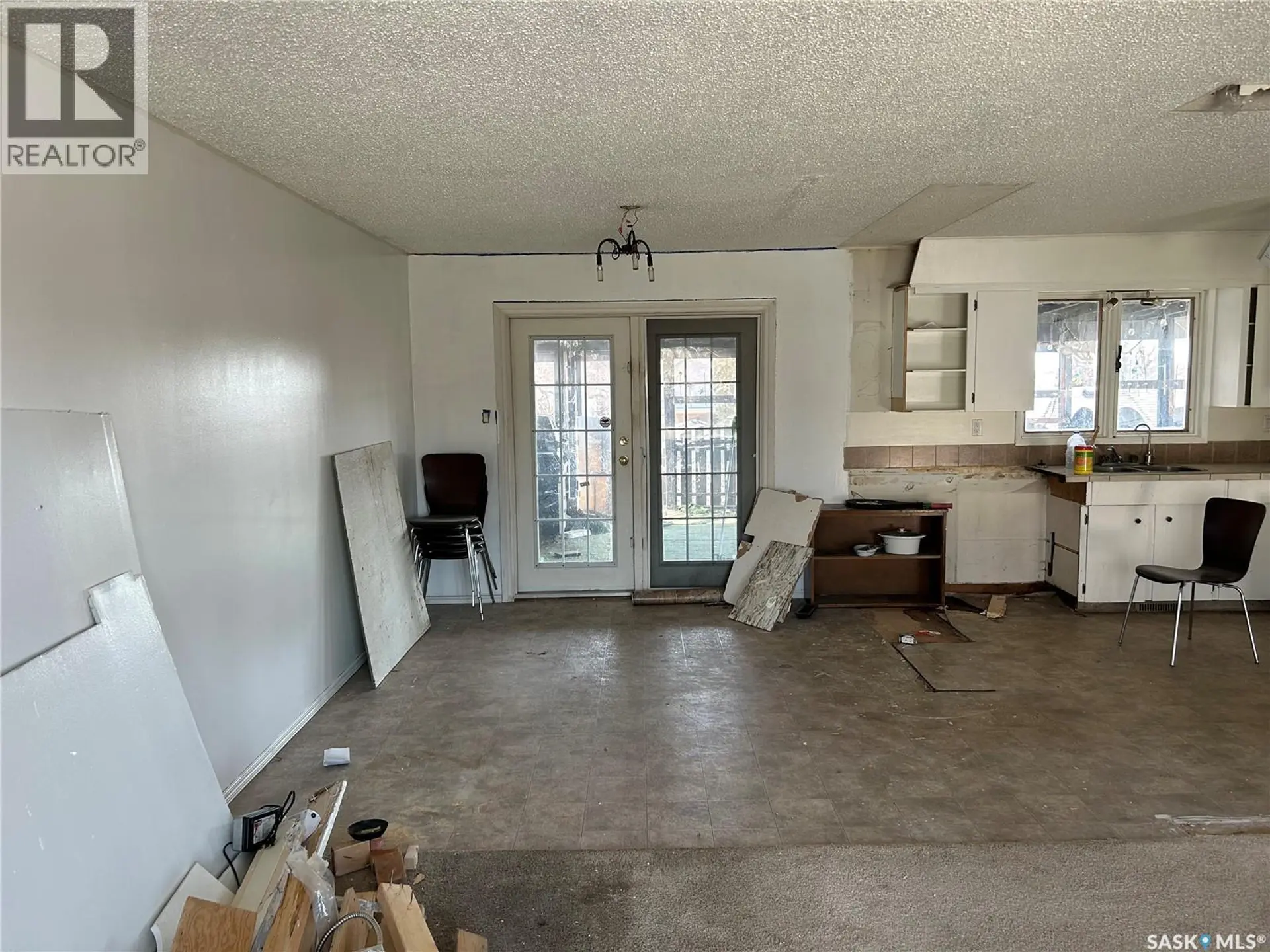 Property at 825 7TH AVENUE NW, Moose Jaw, SK