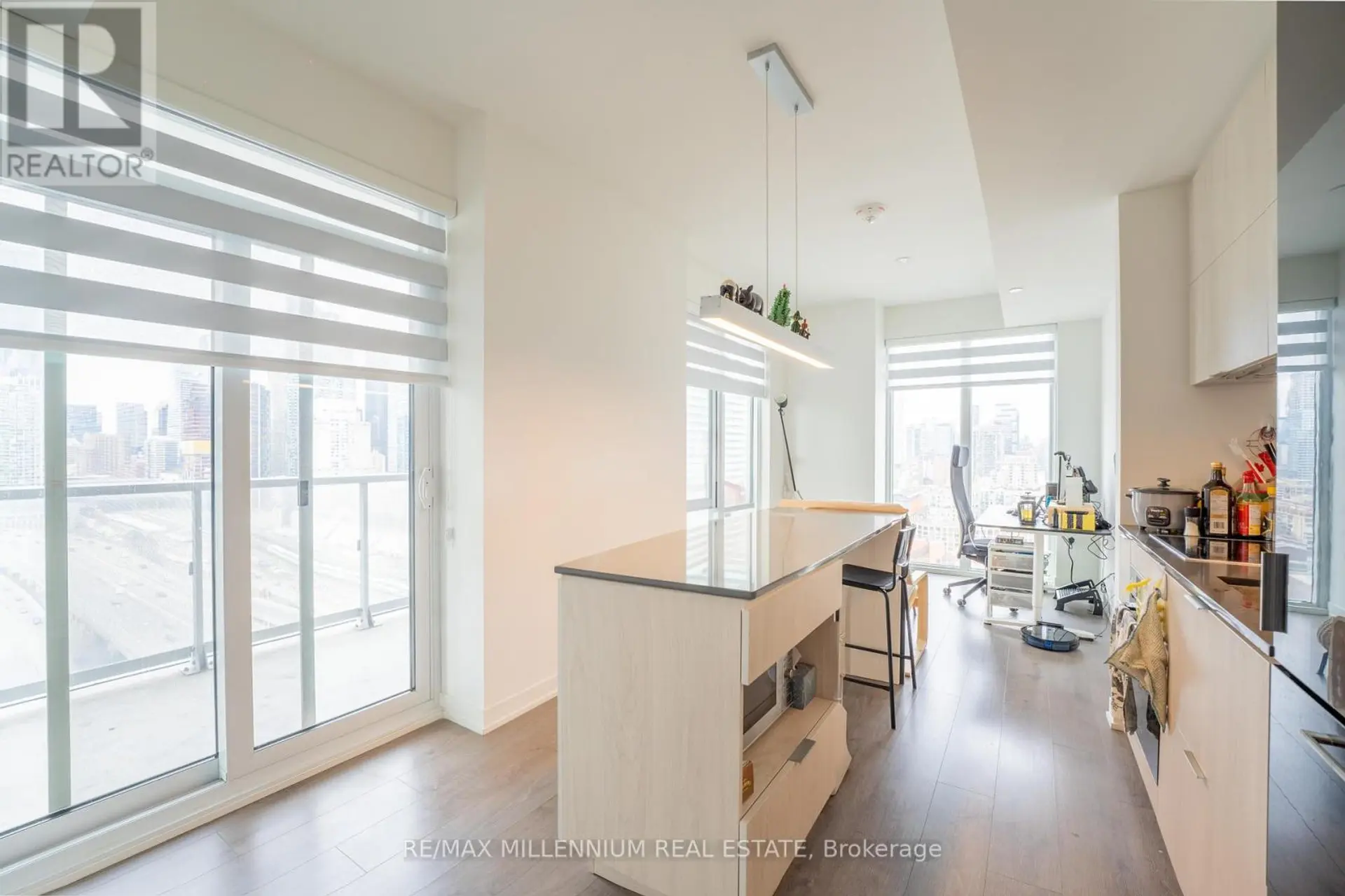 #1808 20 RICHARDSON STREET - Image 14