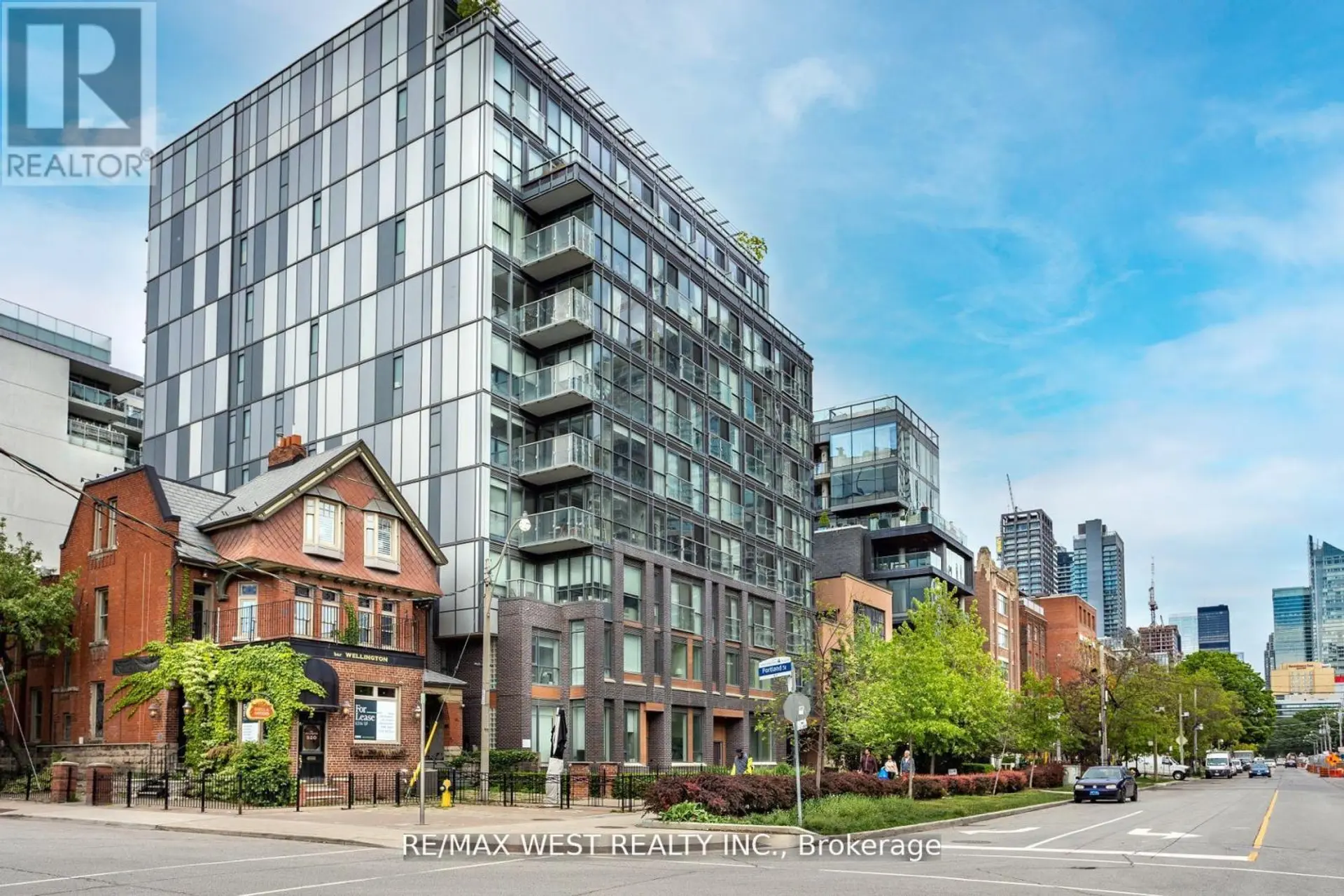 #TH02 508 WELLINGTON STREET W - Image 12