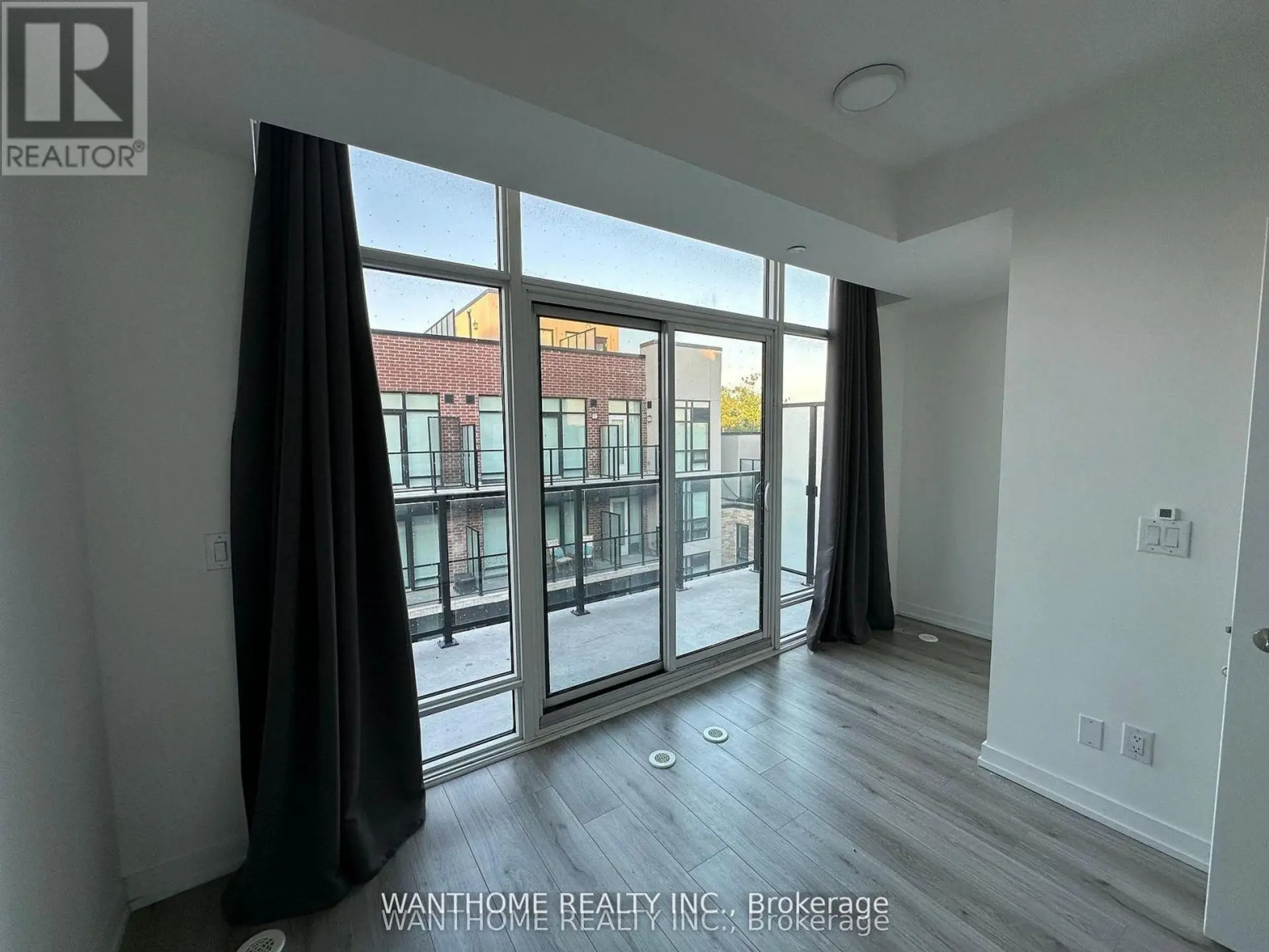 #15 861 SHEPPARD AVENUE W - Image 4