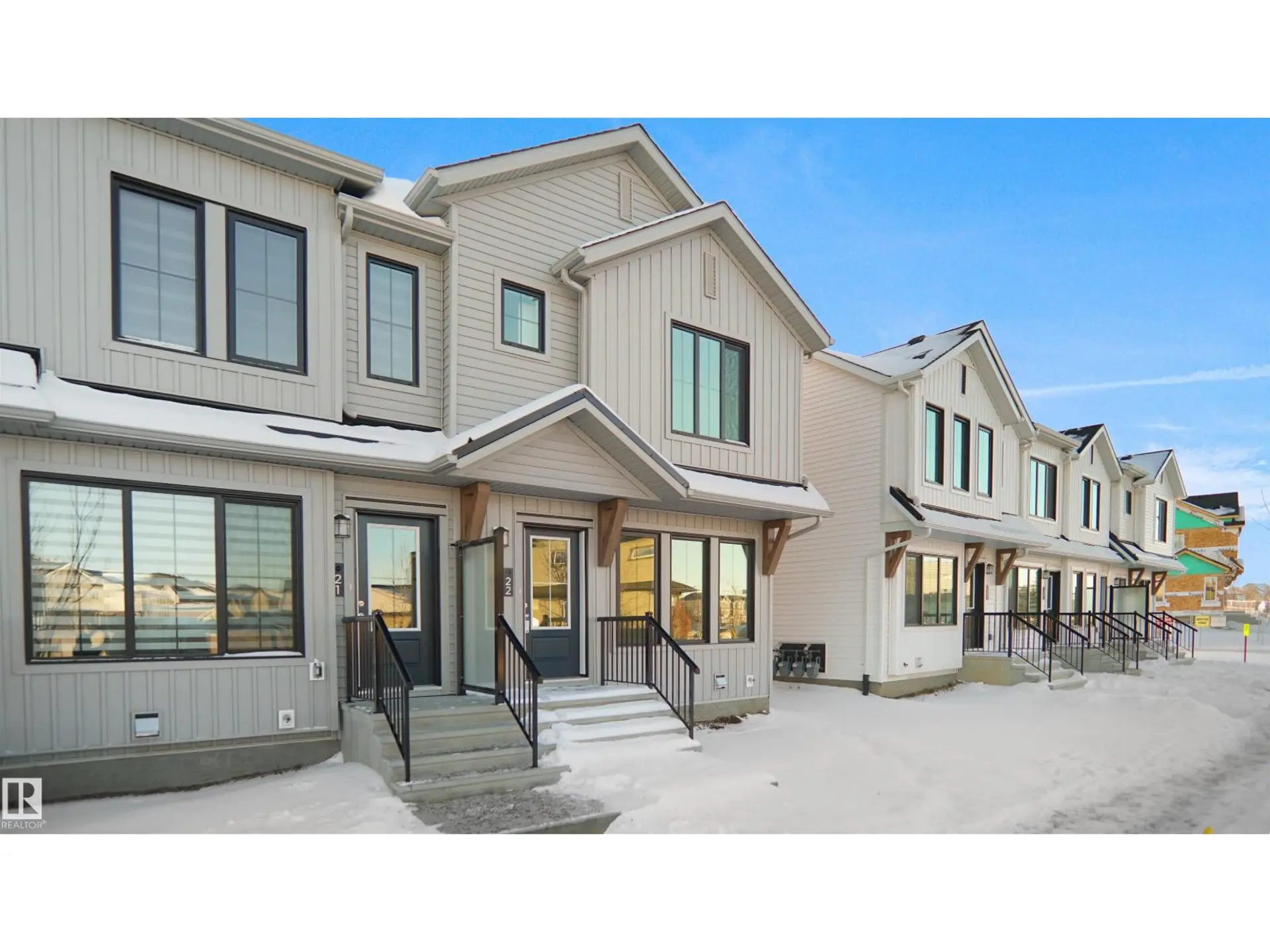 #13 3705 141 ST SW - Image 1