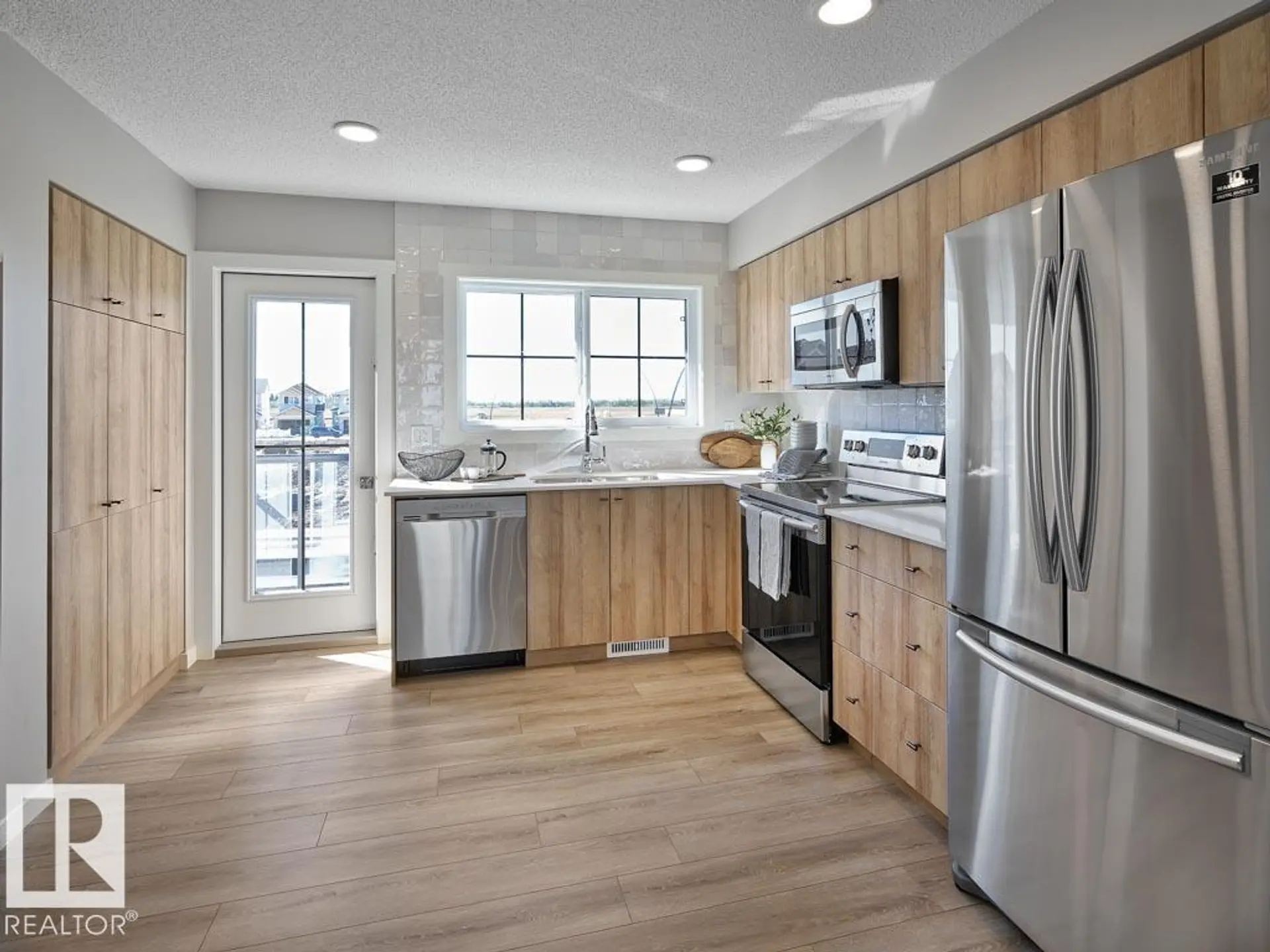 #13 3705 141 ST SW - Image 6