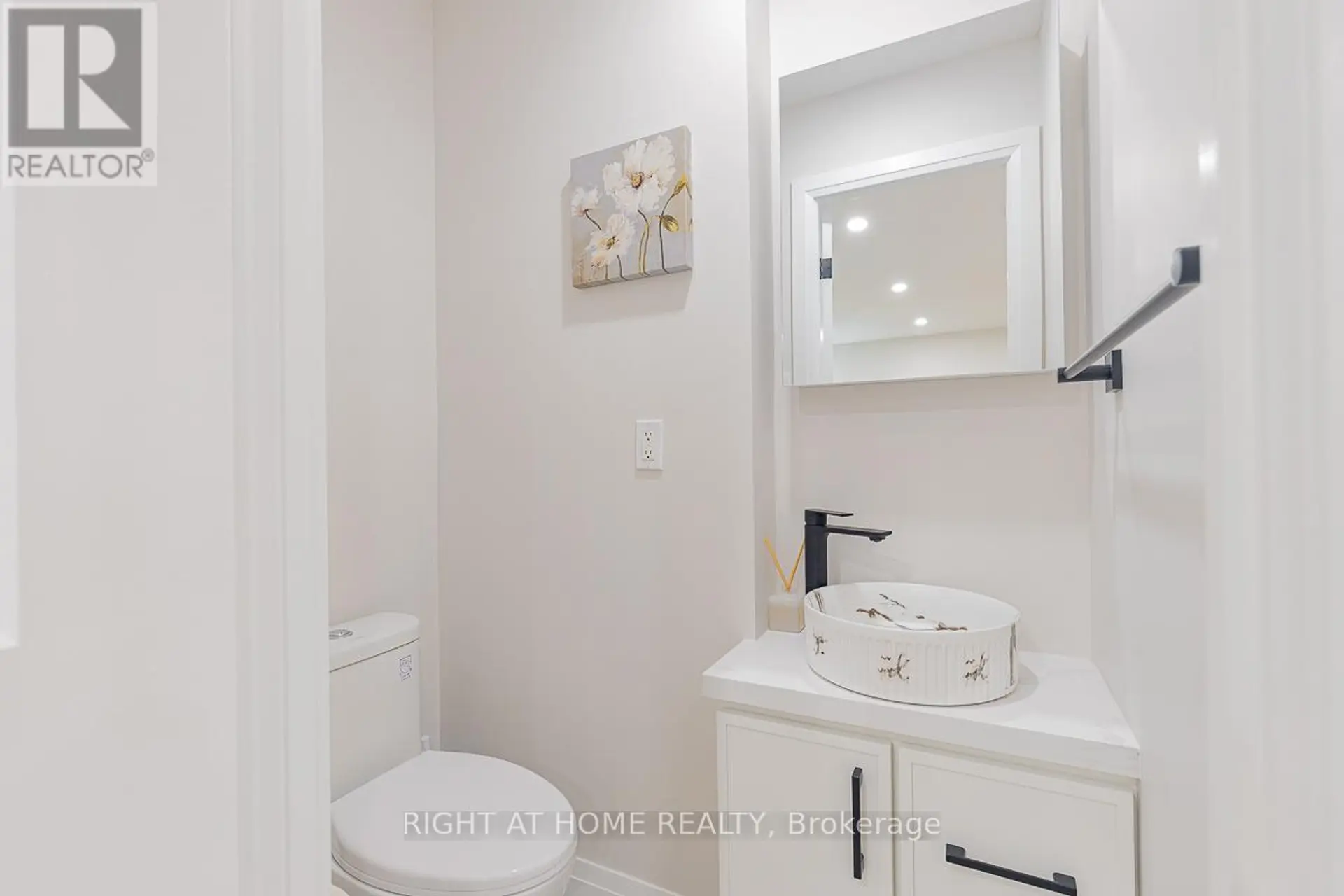 #176 160 PALMDALE DRIVE - Image 7