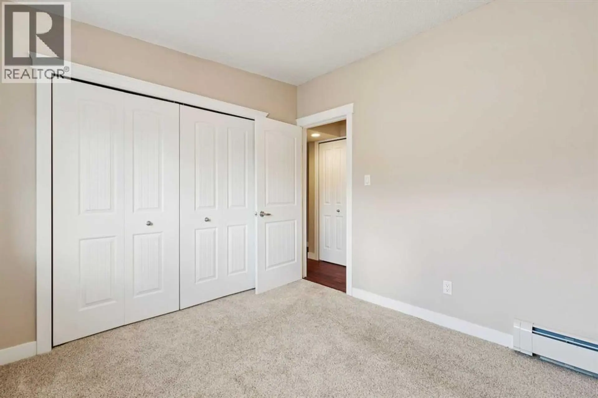 Property at #4 605 67 AVENUE SW, Calgary, AB