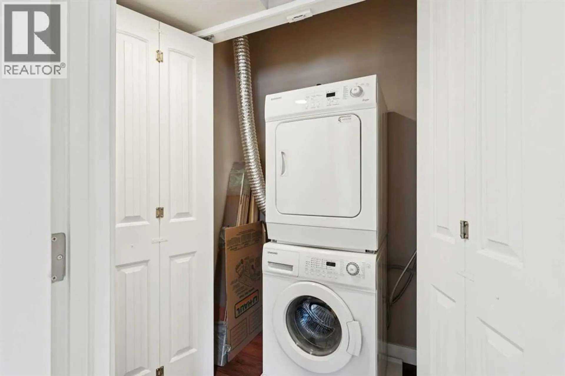 Property at #4 605 67 AVENUE SW, Calgary, AB