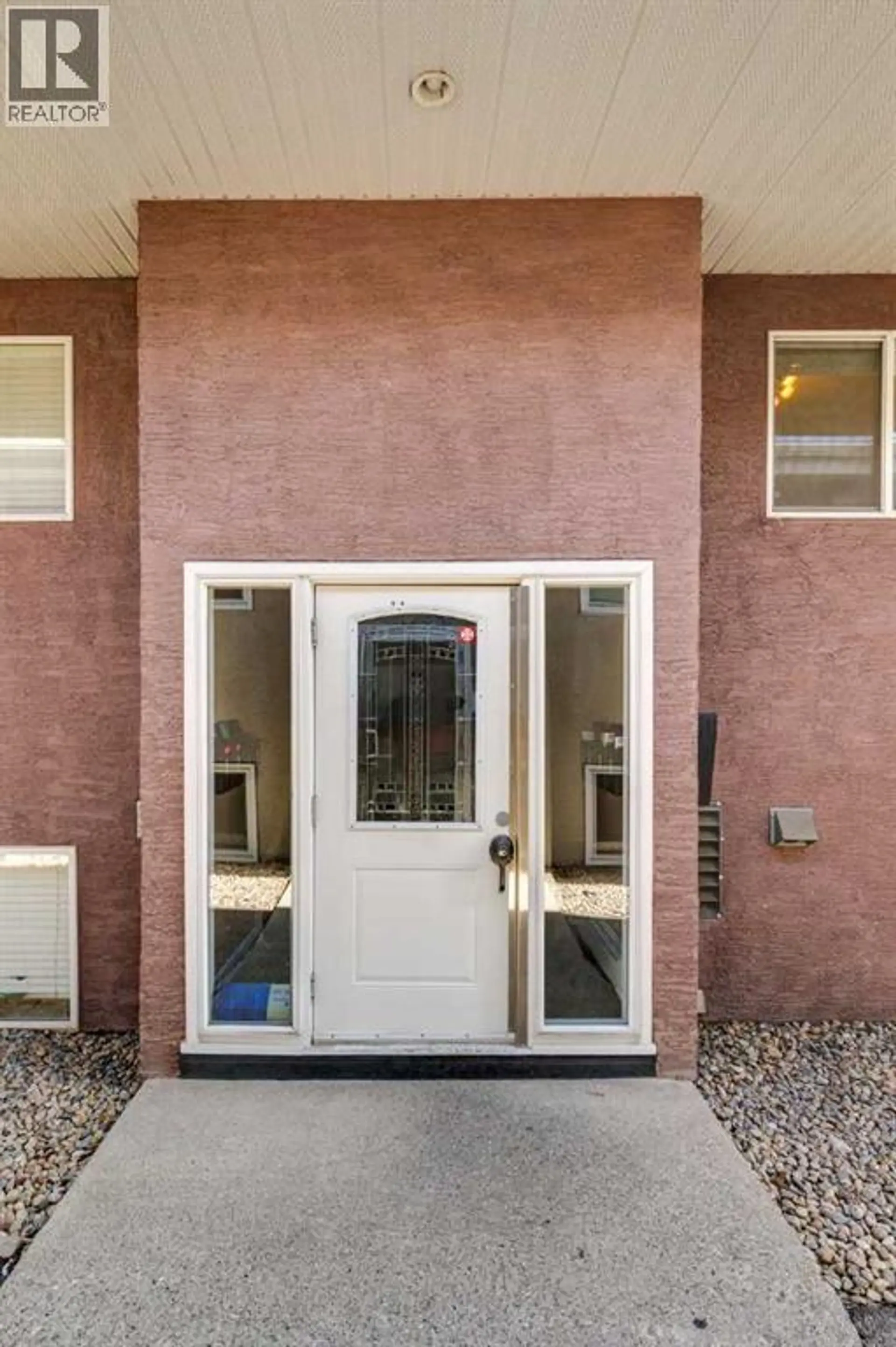 Property at #4 605 67 AVENUE SW, Calgary, AB