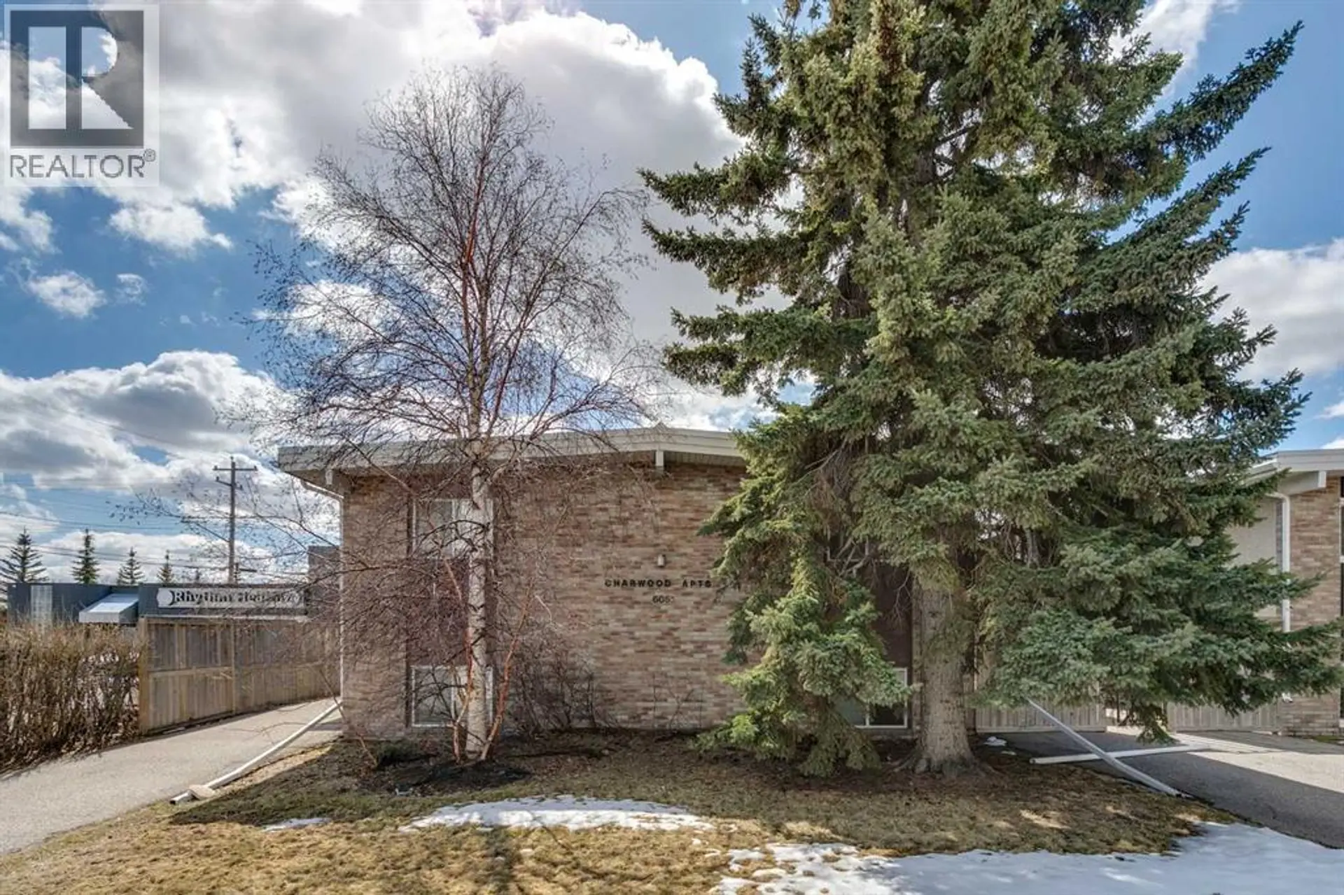 Property at #4 605 67 AVENUE SW, Calgary, AB