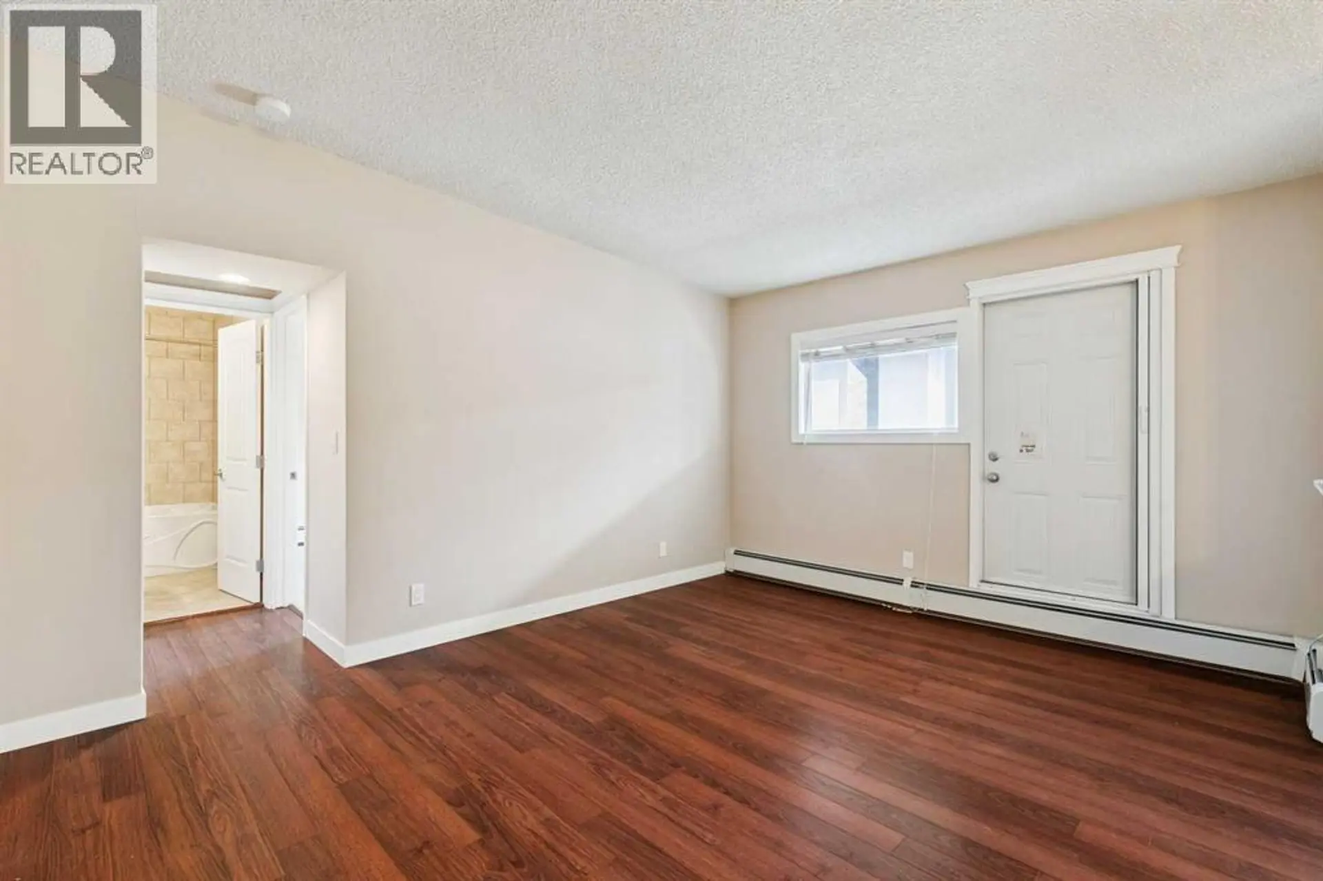 Property at #4 605 67 AVENUE SW, Calgary, AB