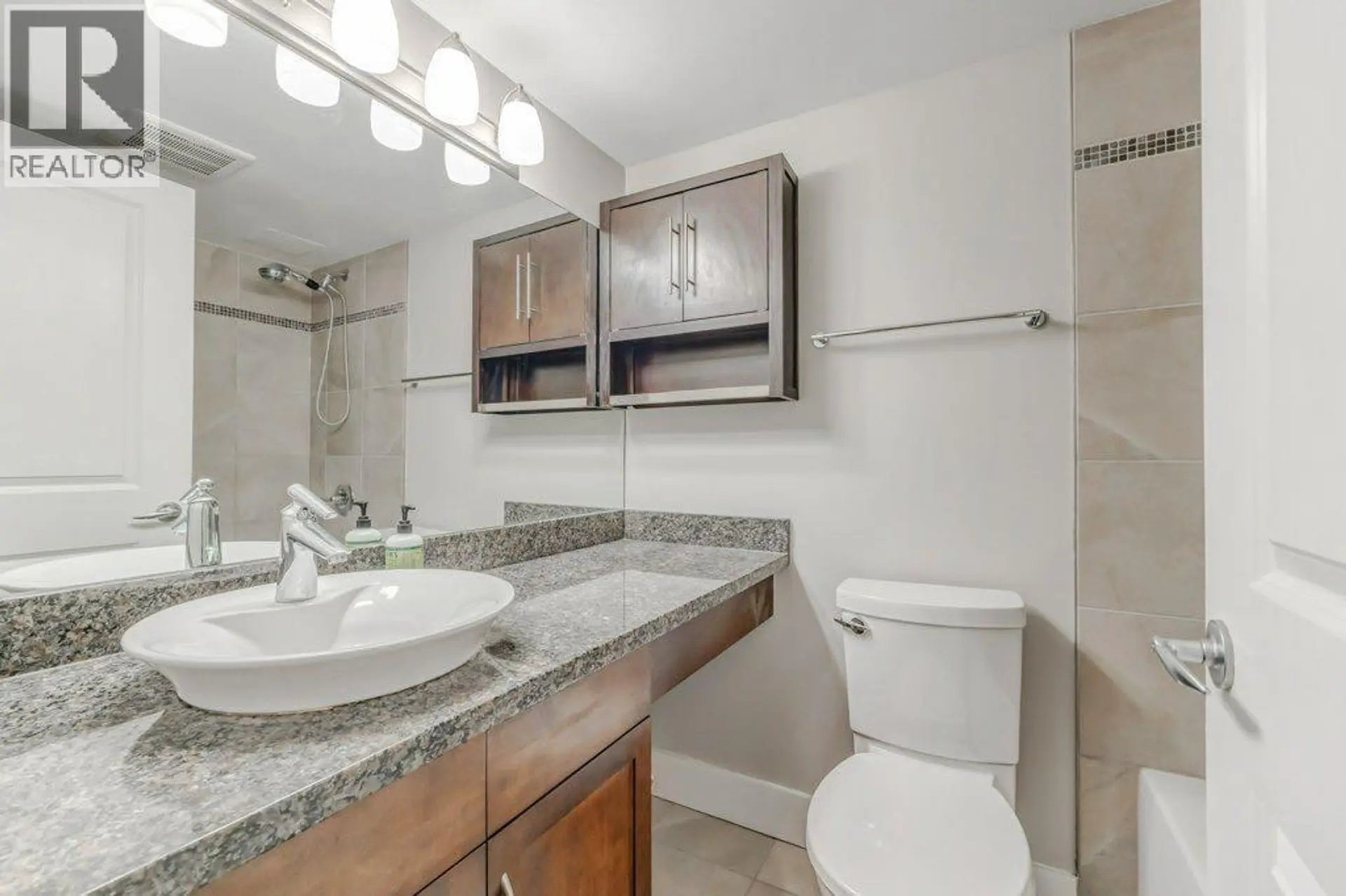 #104 1534 15 AVENUE SW - Image 8