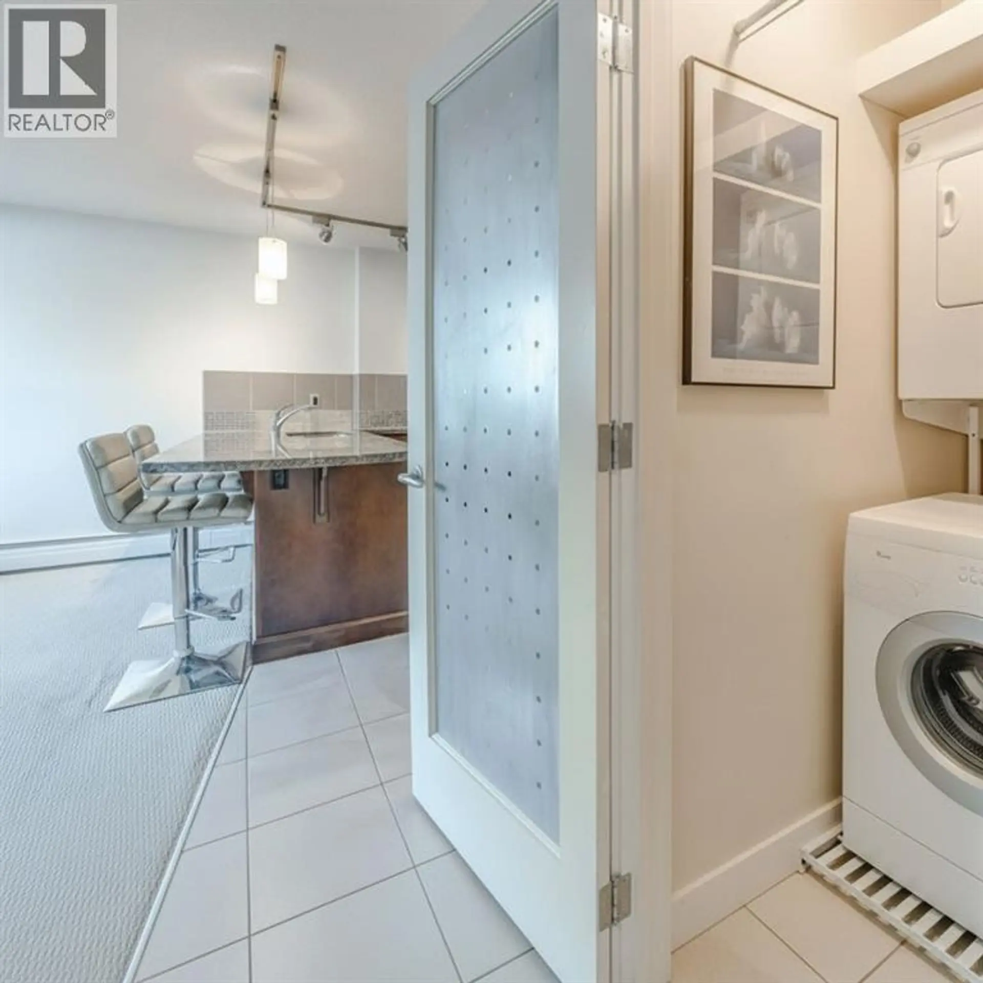 #104 1534 15 AVENUE SW - Image 9