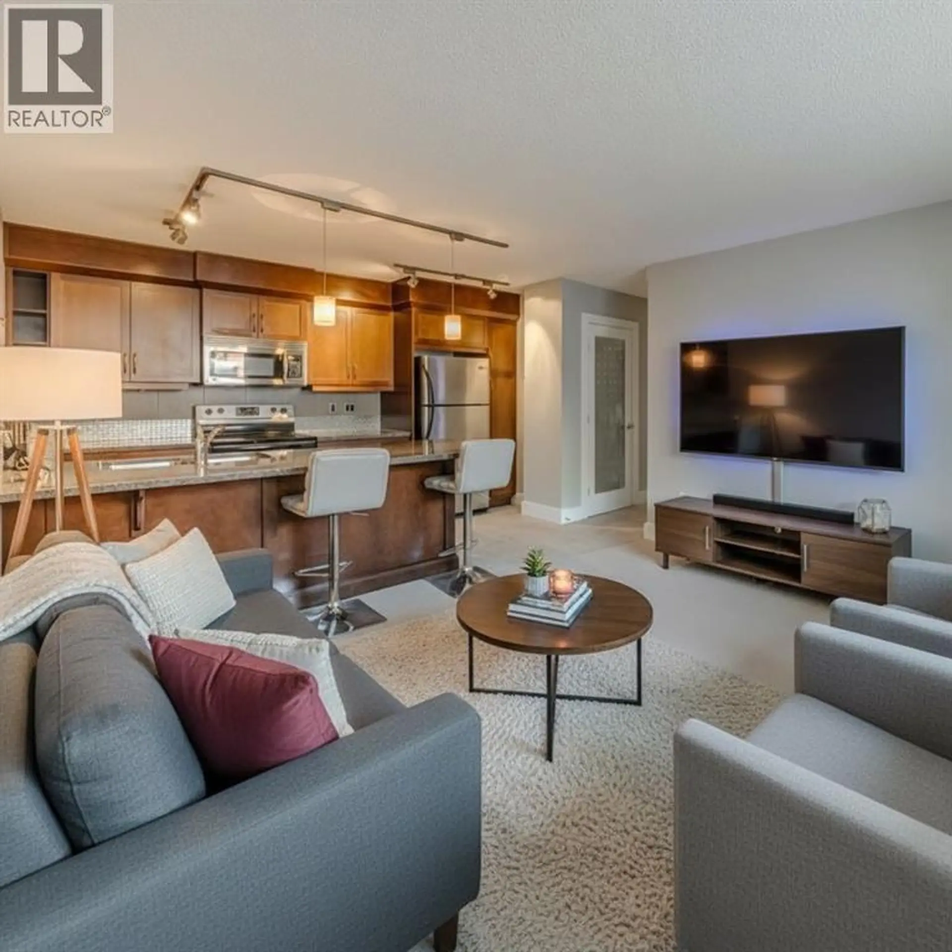 #104 1534 15 AVENUE SW - Image 1