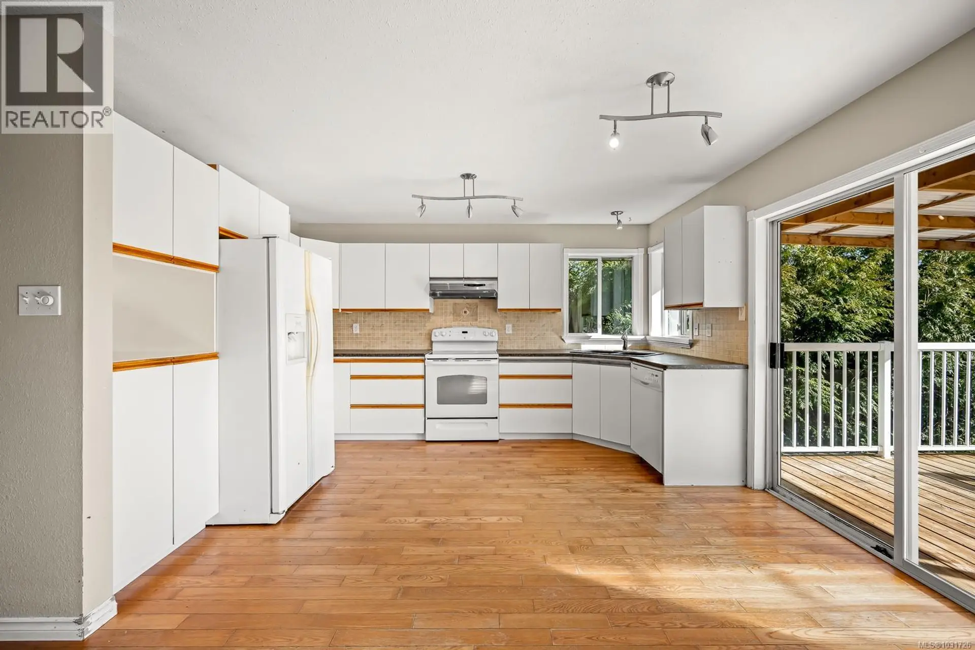 Property at 584 TORRENCE RD, Comox, BC