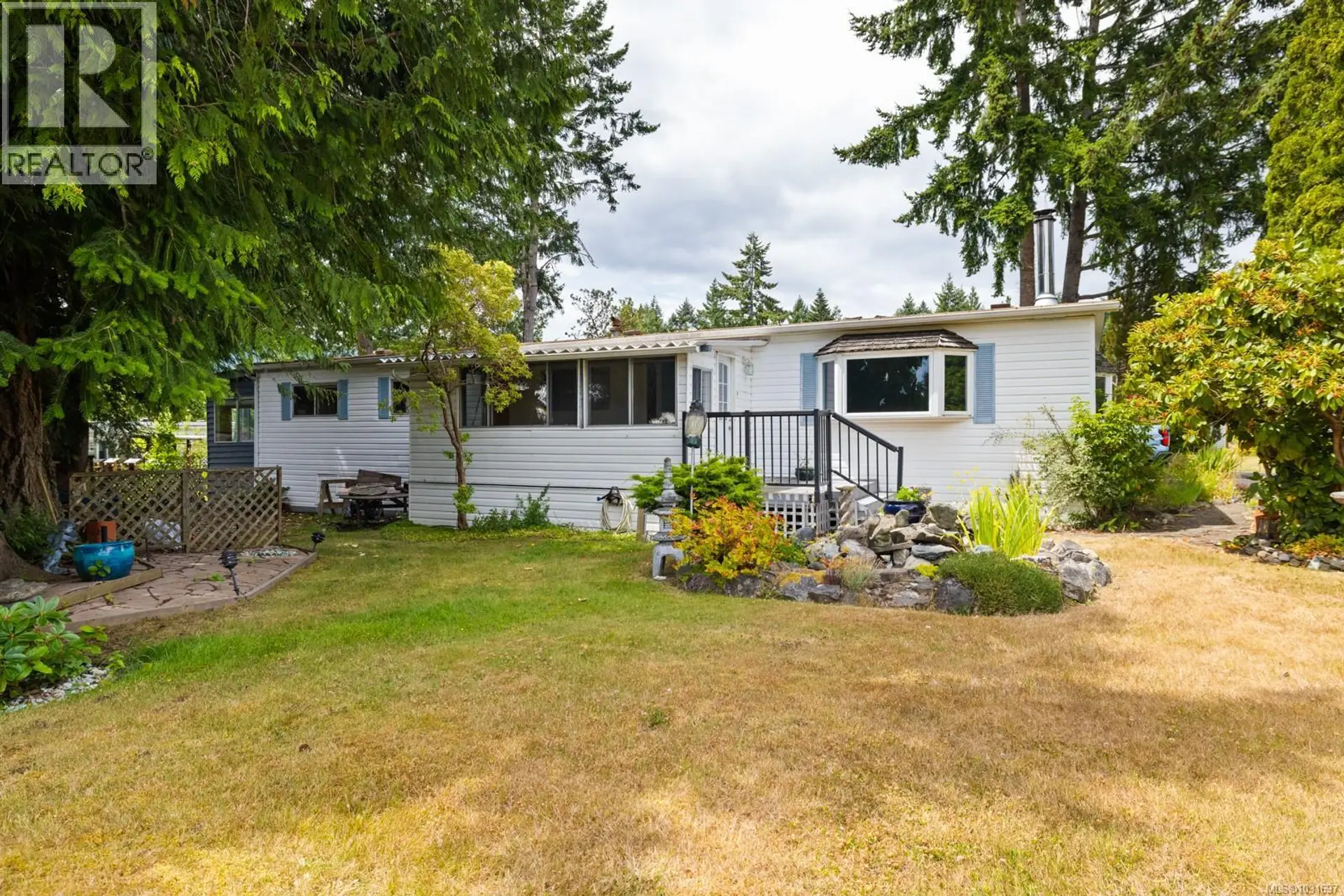 Property at #2010 135 Brinkworthy Rd, Salt Spring, BC