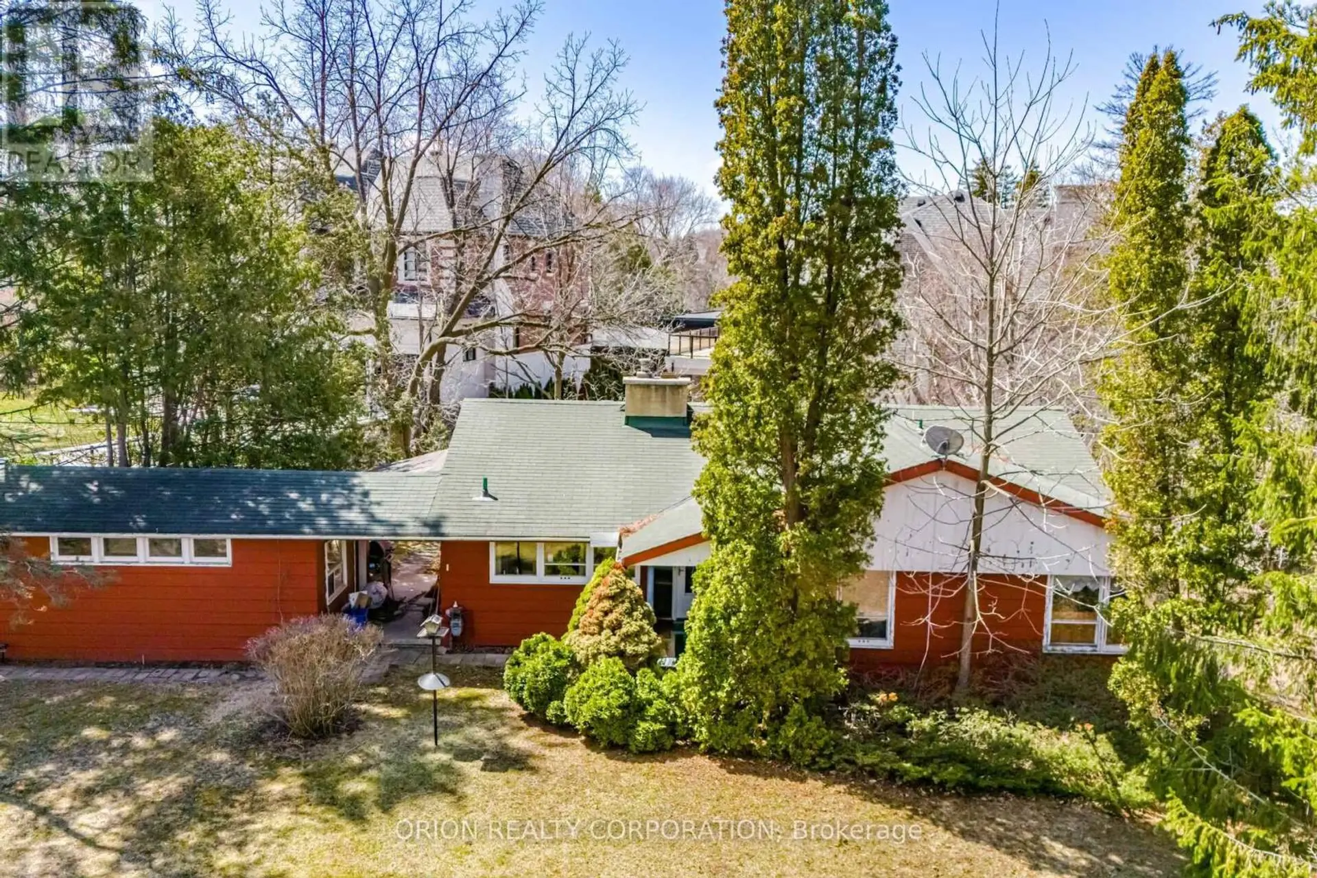 100 WESTWOOD LANE - Image 8