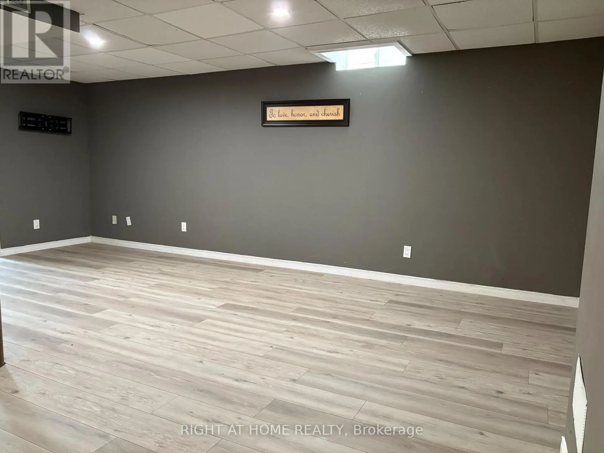 Property at 13 GOLDS CRESCENT, Barrie, ON