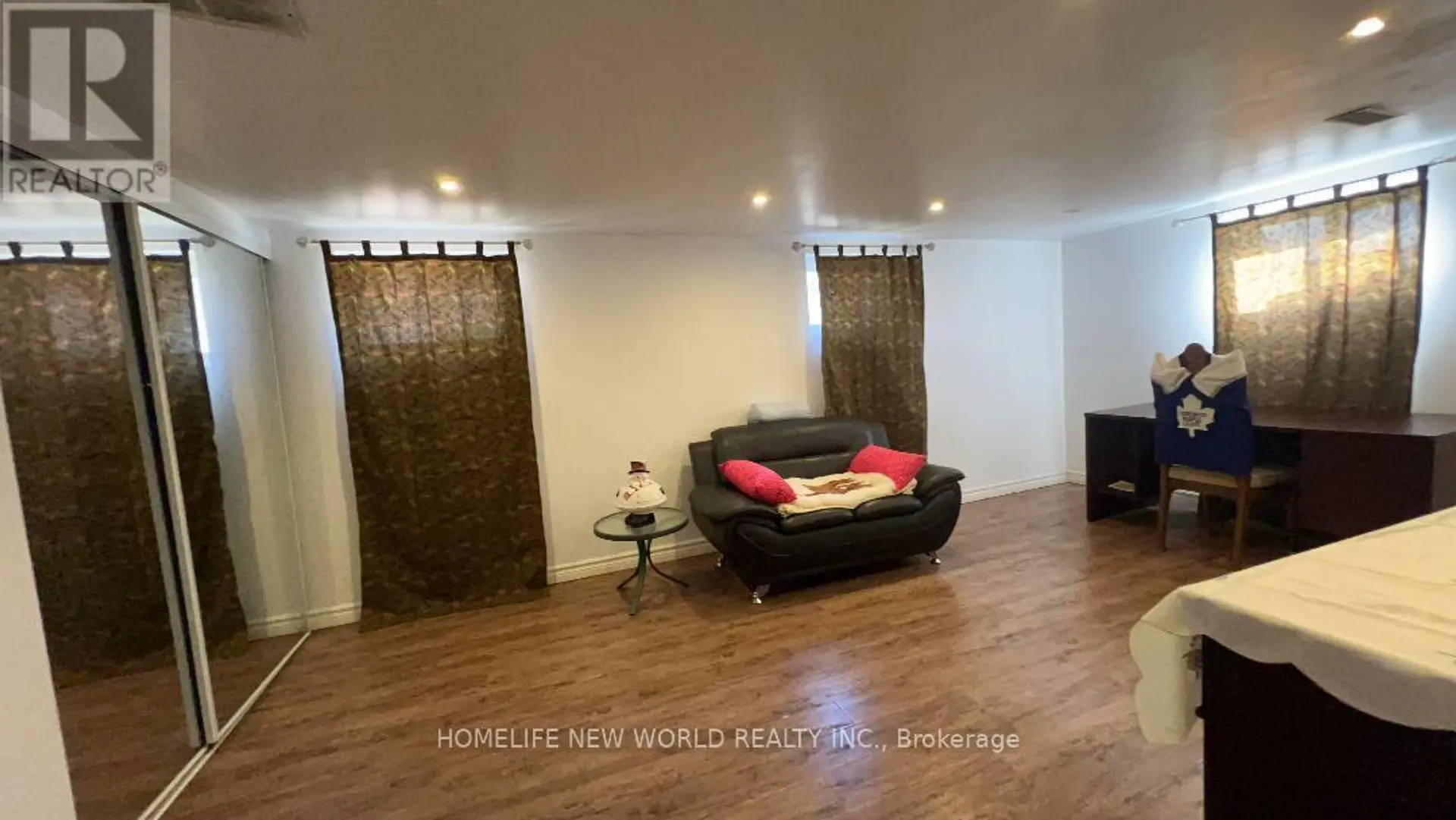 38 AINSDALE ROAD - Image 12