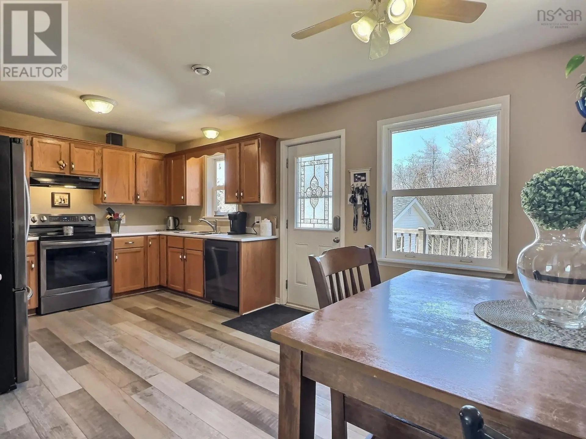 17 MENLOW COURT - Image 6