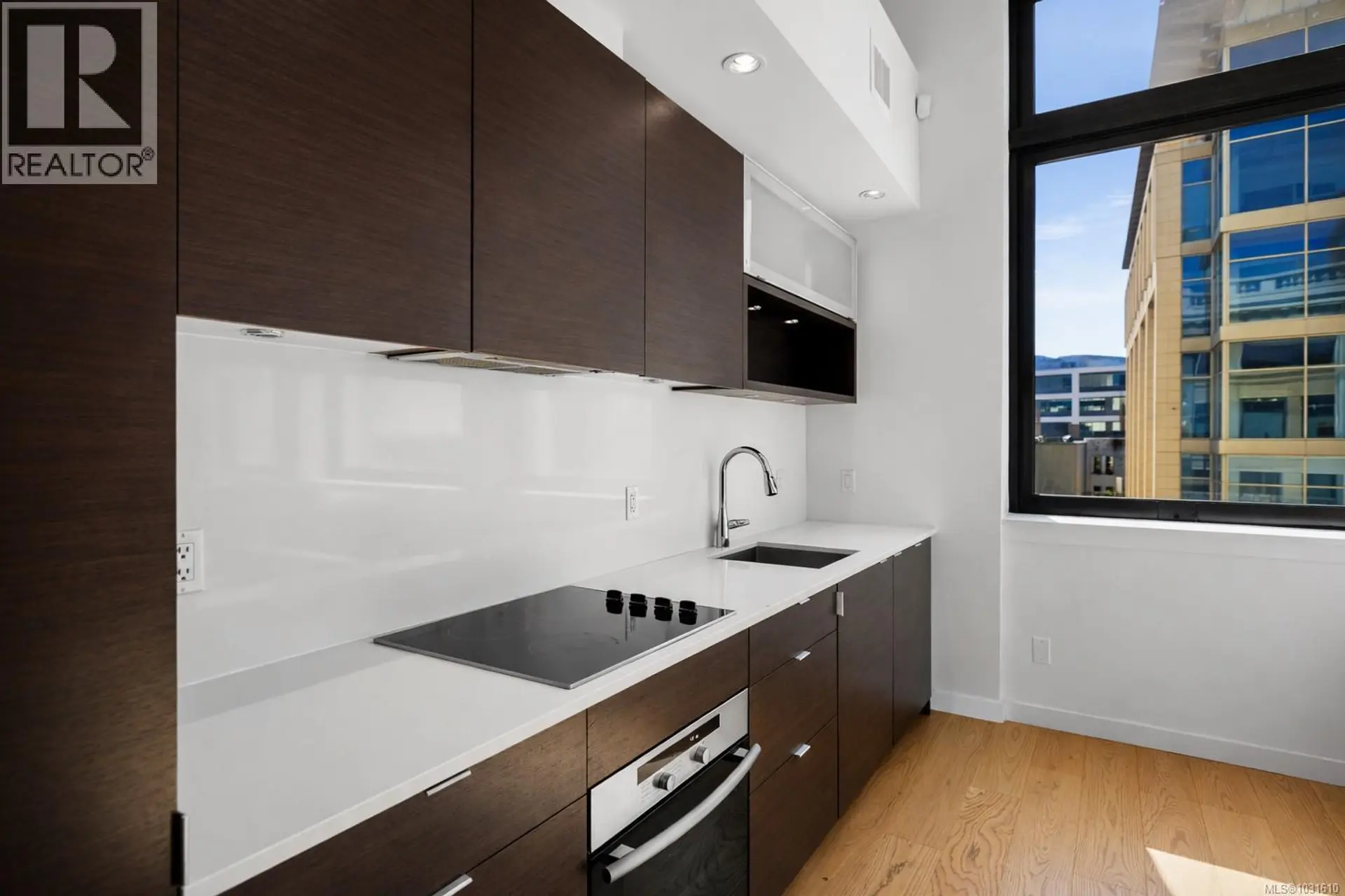 Property at #304 770 FISGARD ST, Victoria, BC