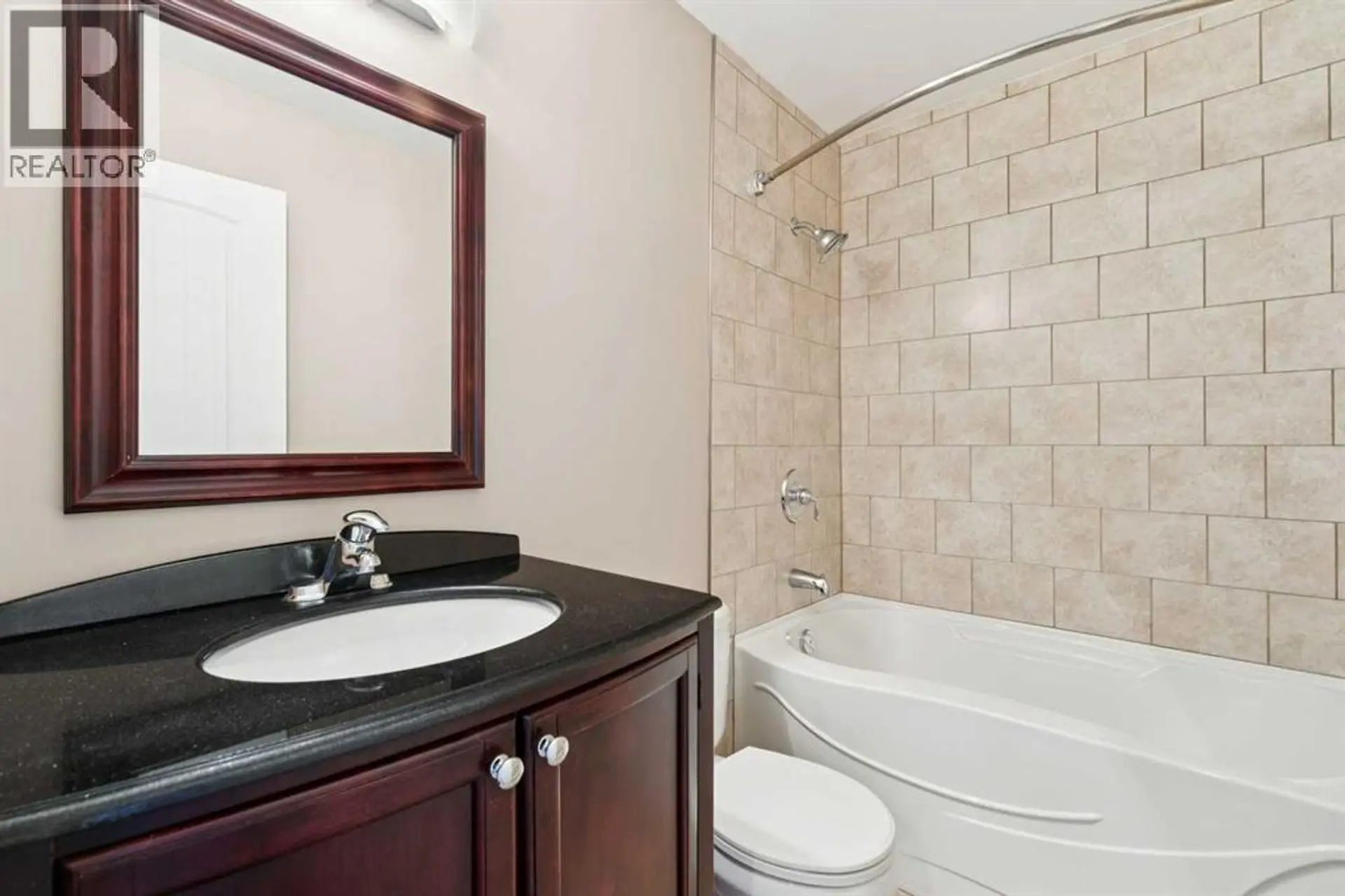 Property at #4 605 67 AVENUE SW, Calgary, AB