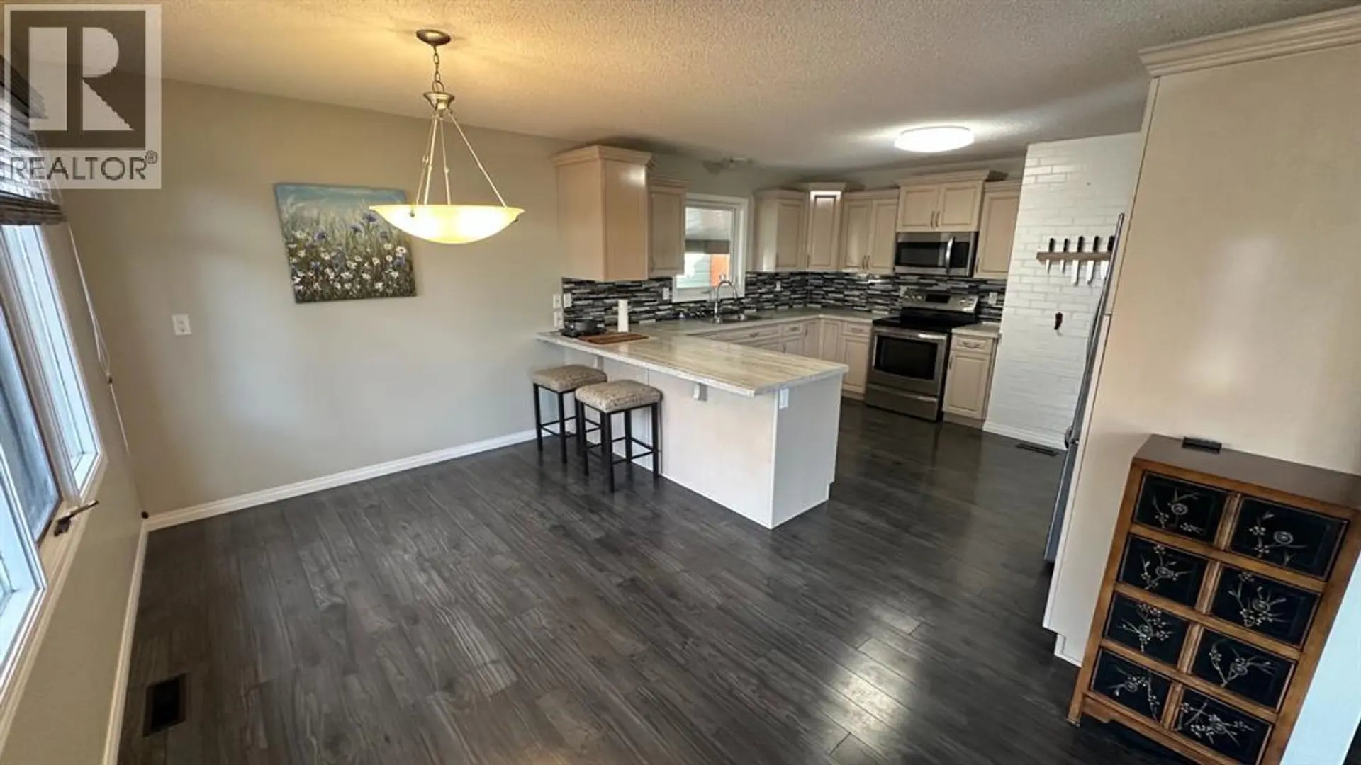 Property at 211 3 STREET NE, Medicine Hat, AB