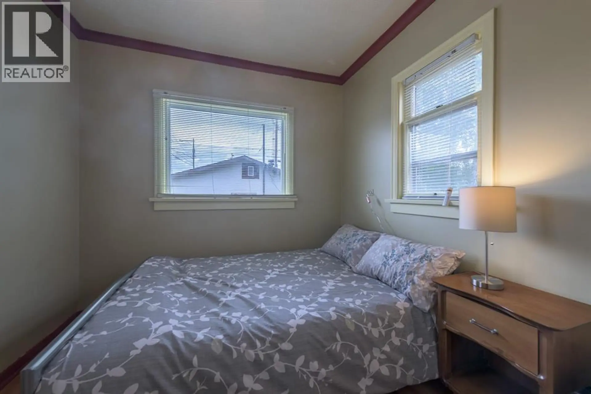 Property at 202 15 AVENUE NE, Calgary, AB