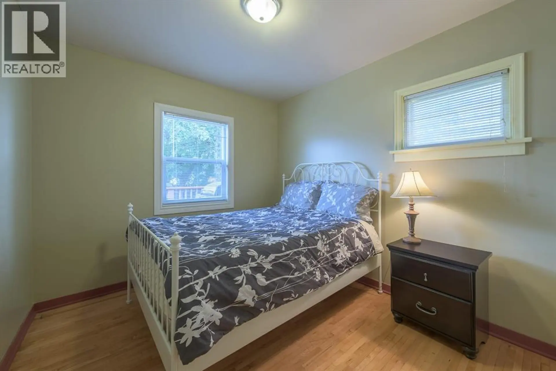 Property at 202 15 AVENUE NE, Calgary, AB