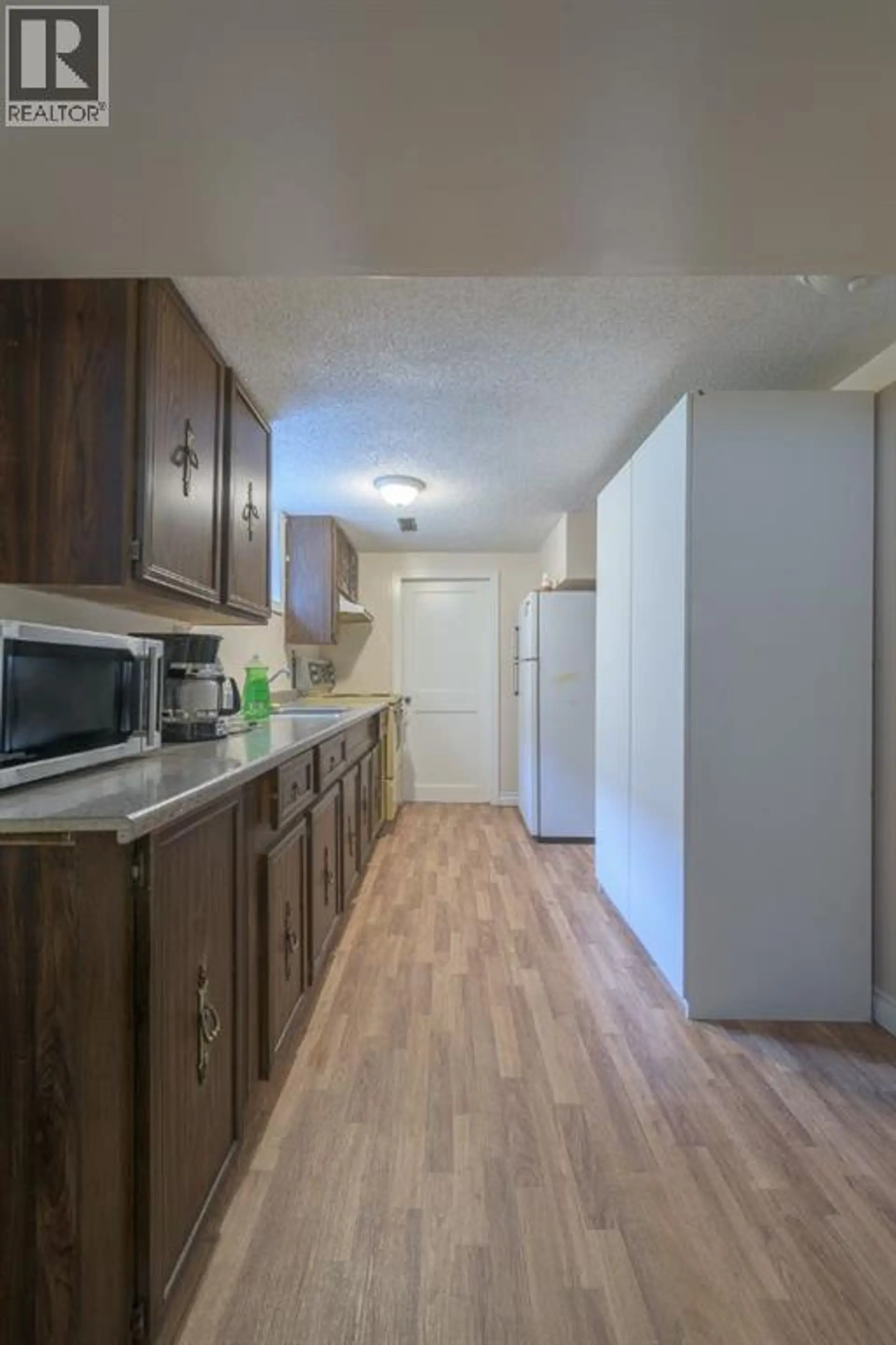 Property at 202 15 AVENUE NE, Calgary, AB