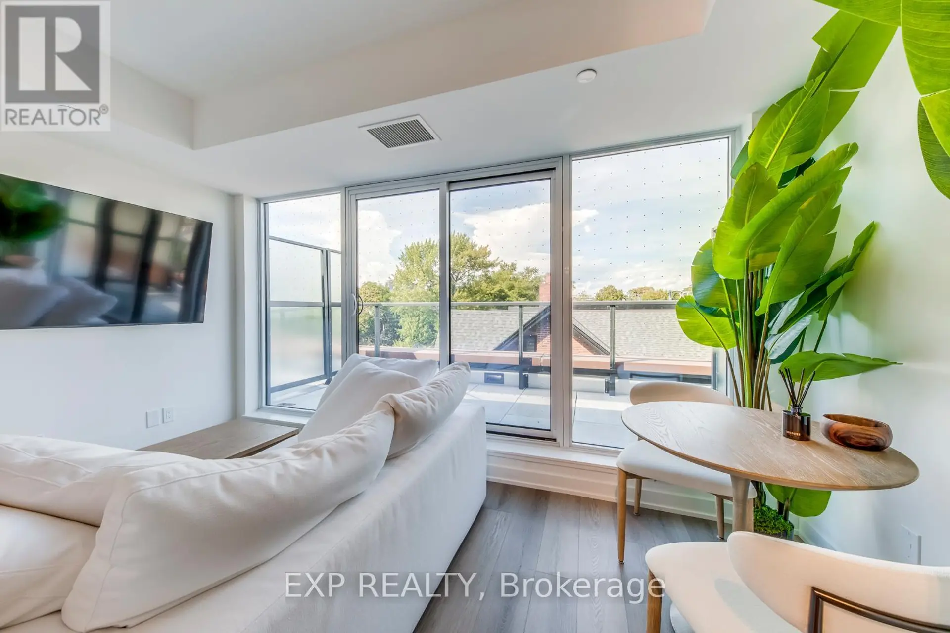 #415 5 LAKEVIEW AVENUE - Image 11