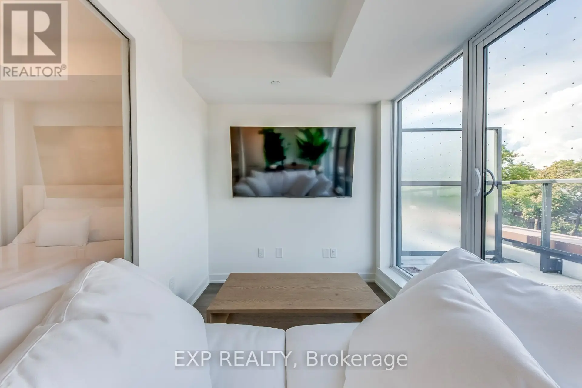 #415 5 LAKEVIEW AVENUE - Image 12