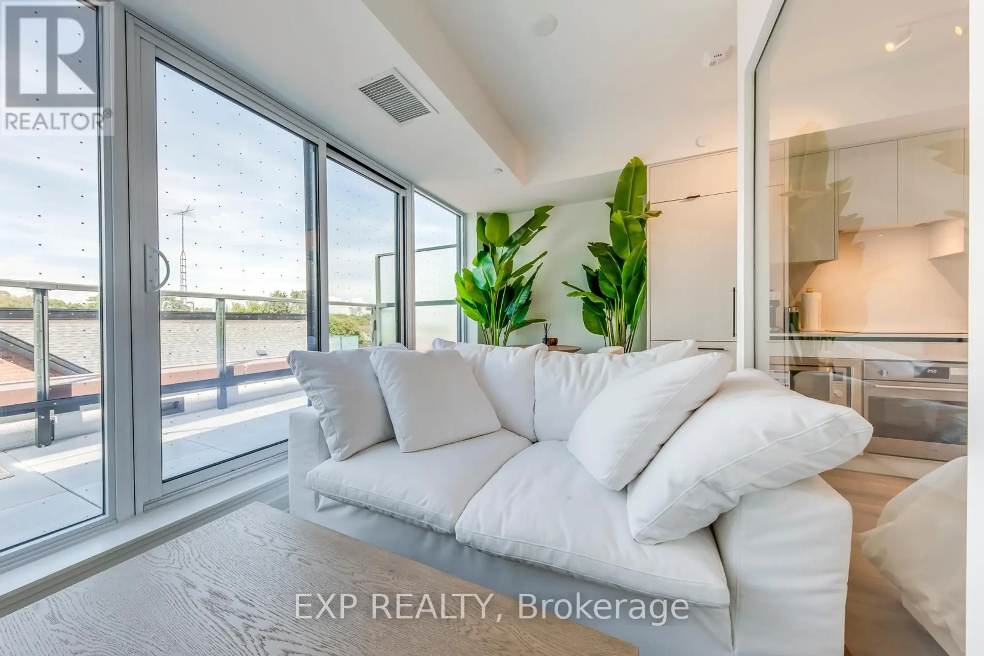 #415 5 LAKEVIEW AVENUE - Image 13
