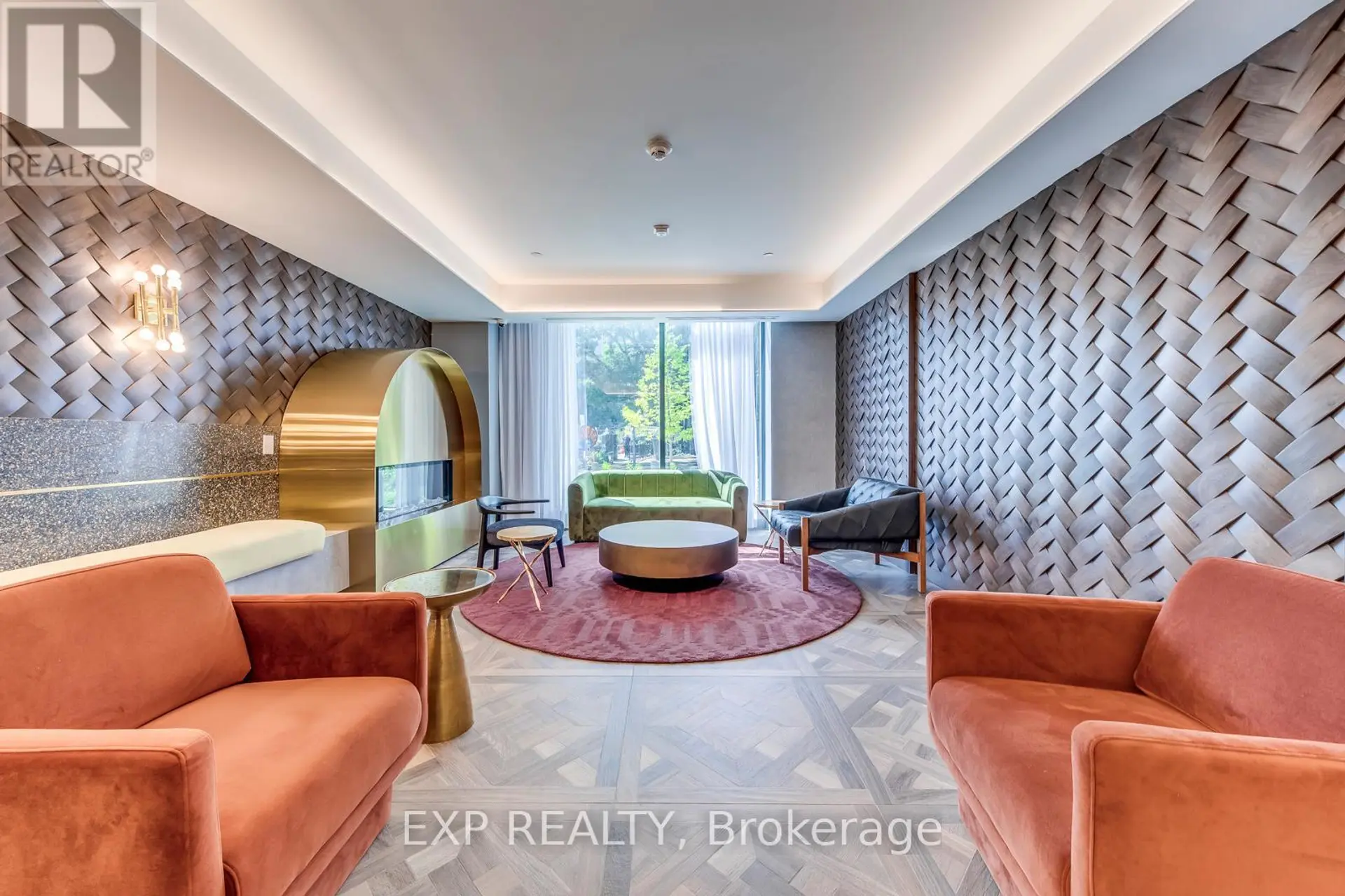 #415 5 LAKEVIEW AVENUE - Image 2