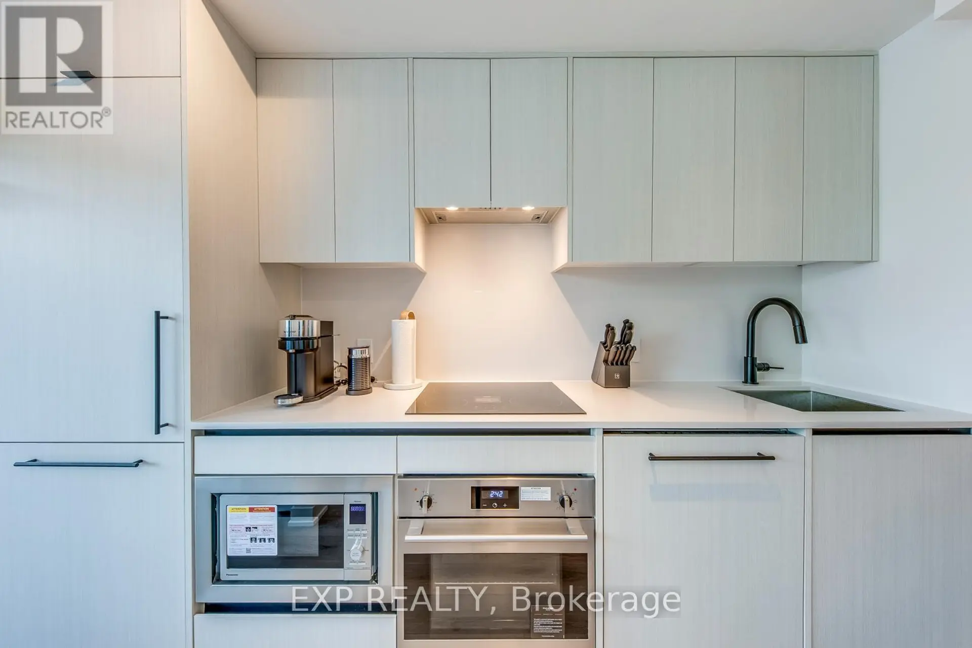 #415 5 LAKEVIEW AVENUE - Image 6
