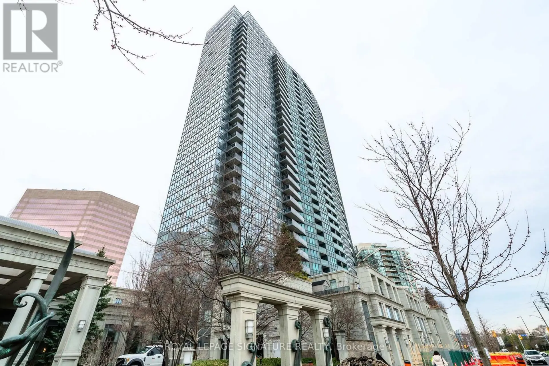 #2408 15 GREENVIEW AVENUE - Image 1