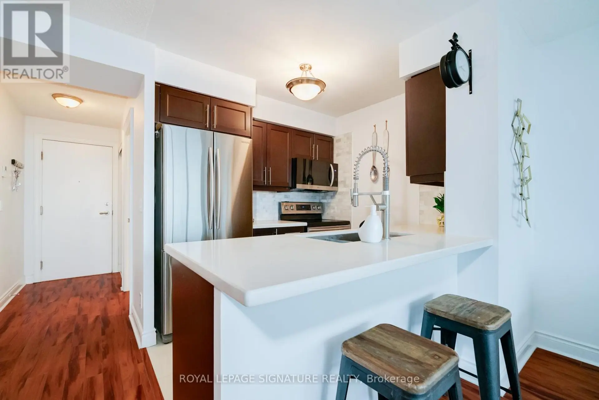 #2408 15 GREENVIEW AVENUE - Image 6