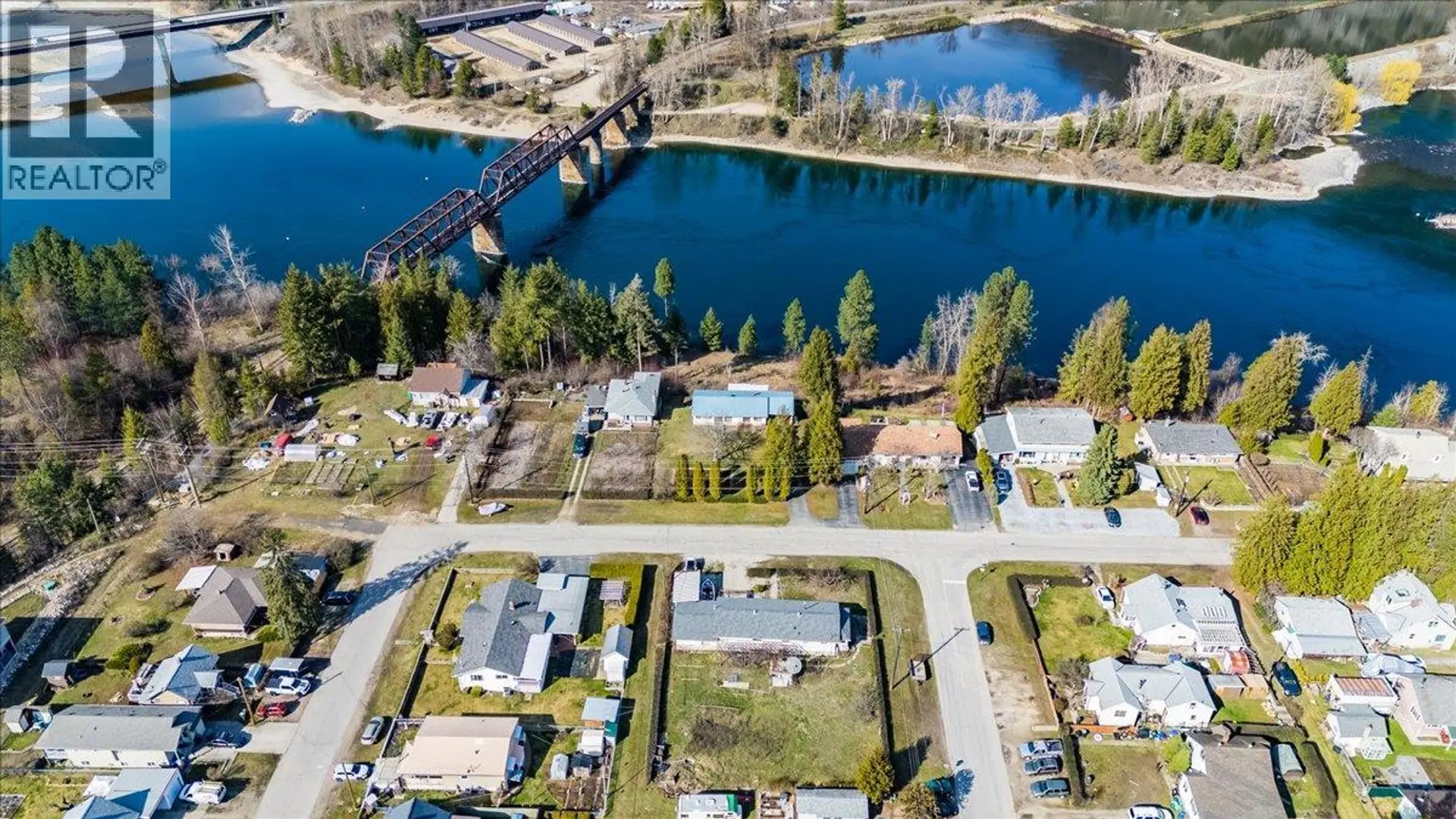 Property at 108 9TH AVENUE, Castlegar, BC