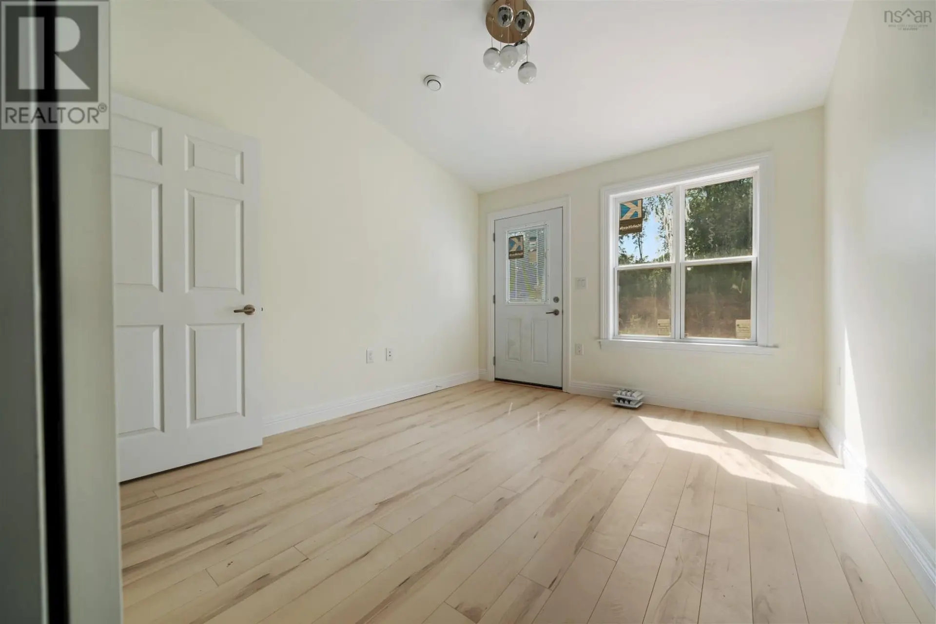 9 SUMMER HILL PLACE - Image 11