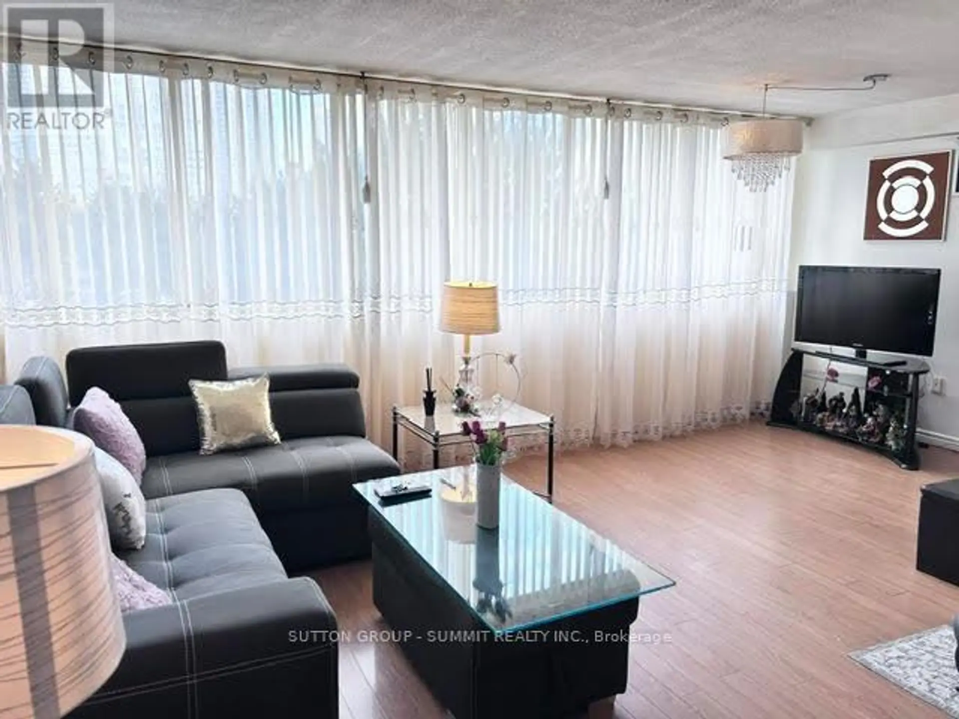 #408 3590 KANEFF CRESCENT - Image 6