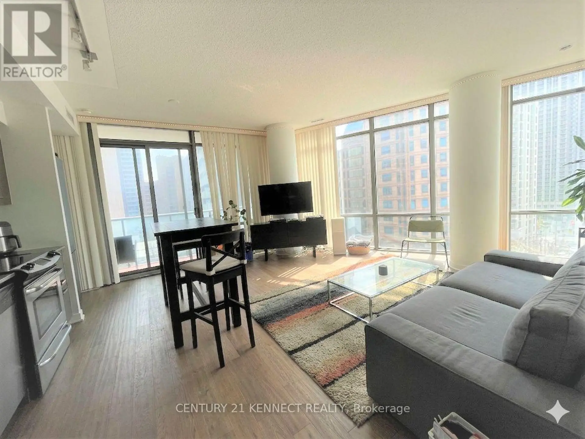 #608 832 BAY STREET - Image 2