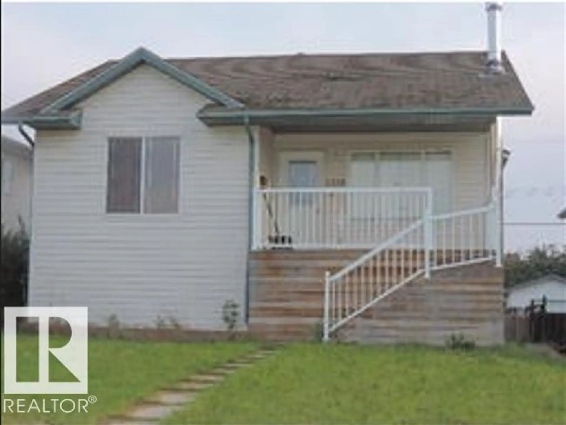 1318 8 AV - Image 1