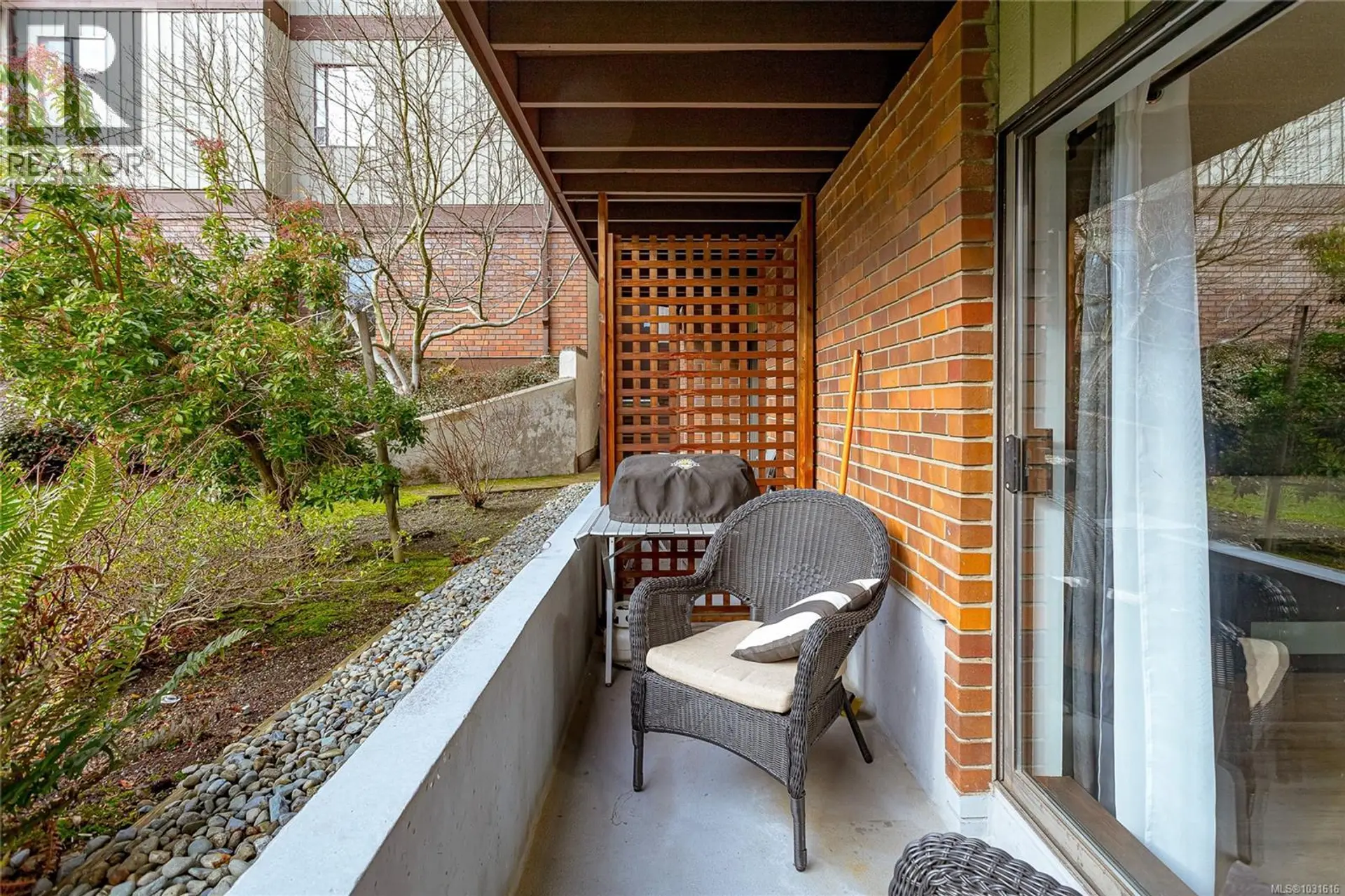 Property at #109 1655 BEGBIE ST, Victoria, BC