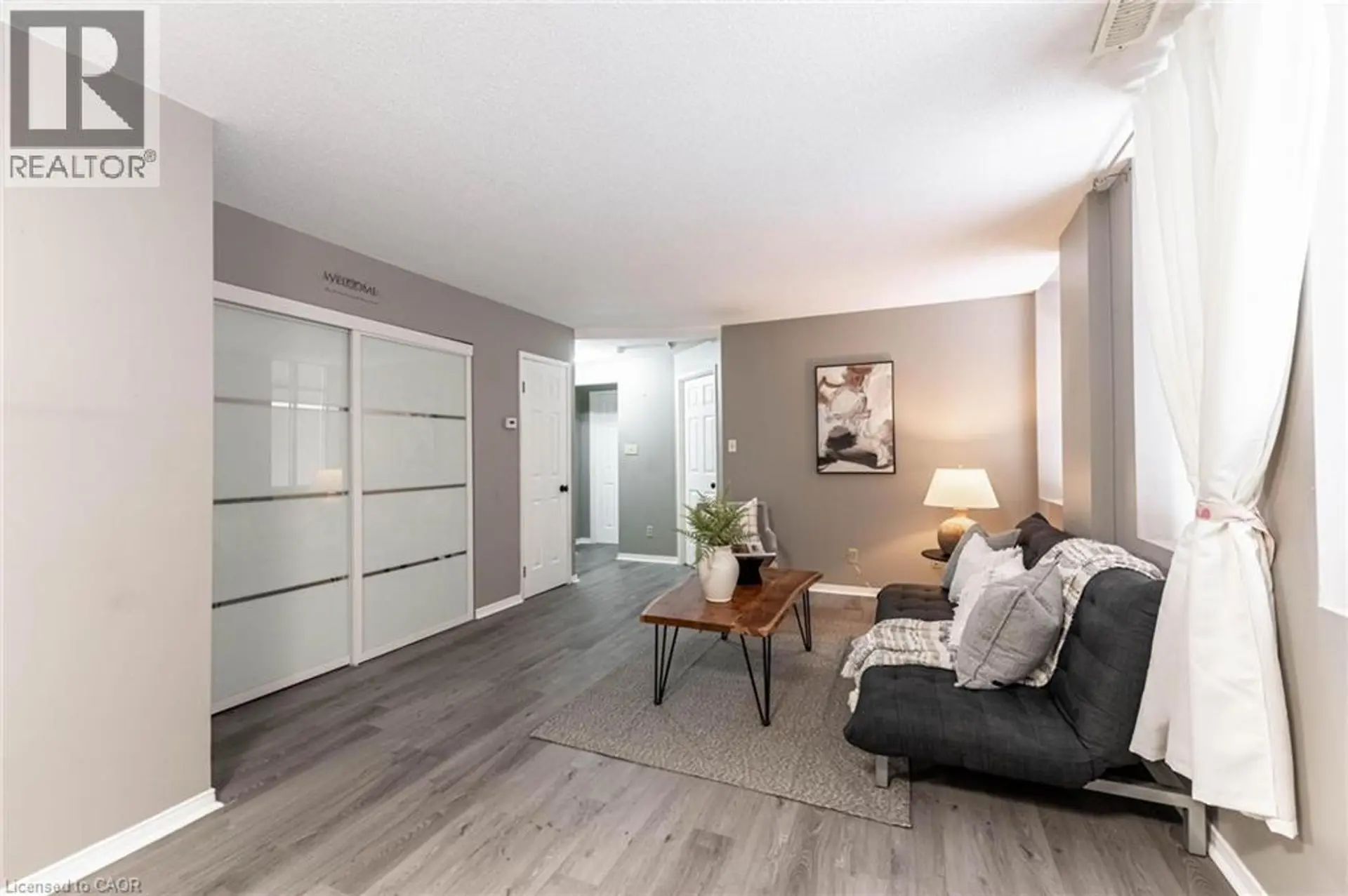 #303 36 JAMES Street S - Image 6