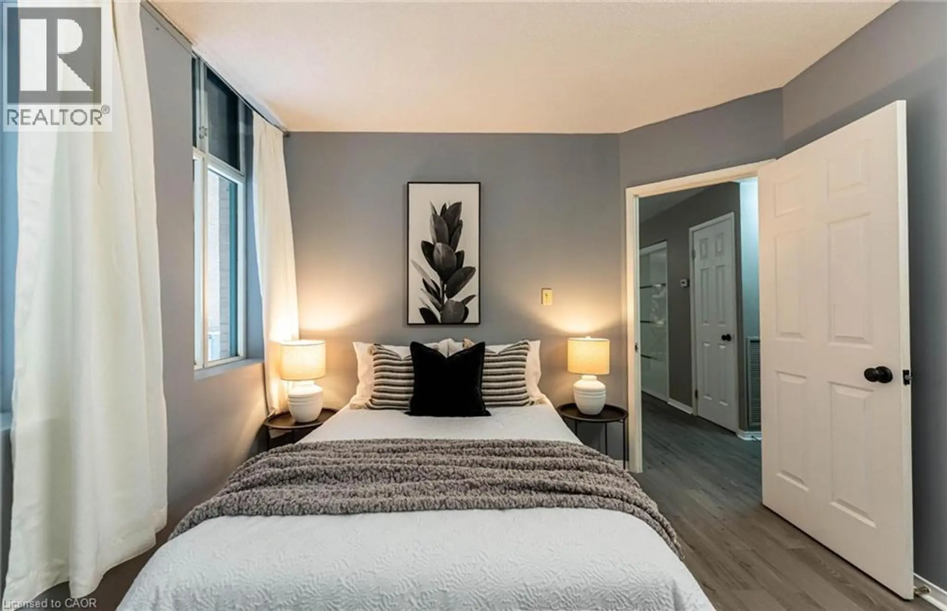 #303 36 JAMES Street S - Image 8