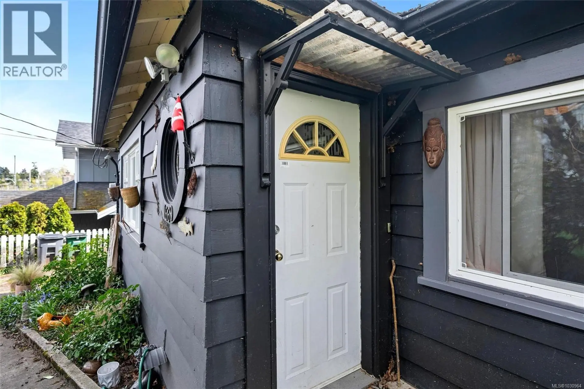 Property at 1669 KISBER AVE, Saanich, BC