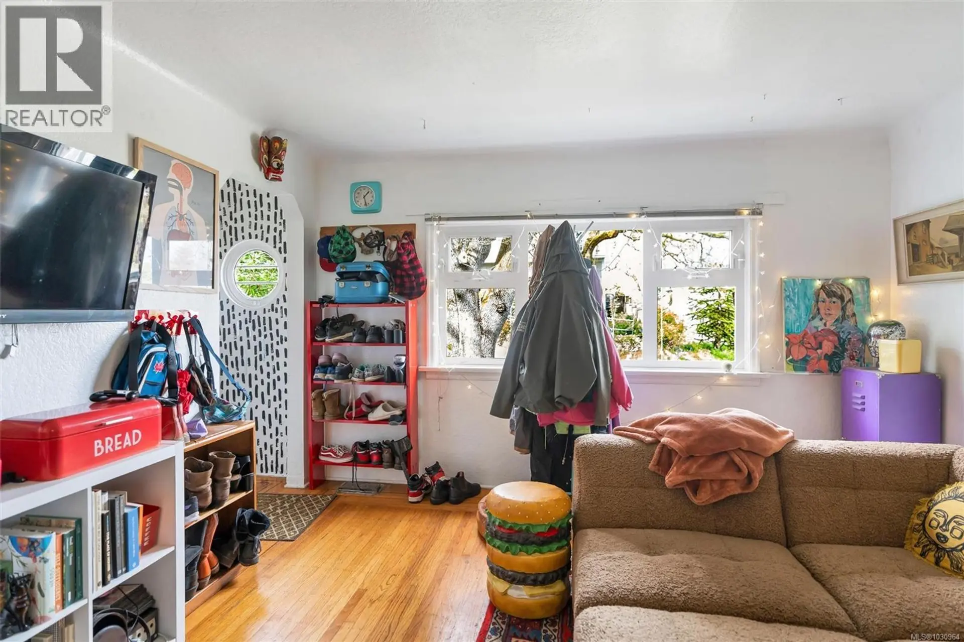 Property at 1669 KISBER AVE, Saanich, BC