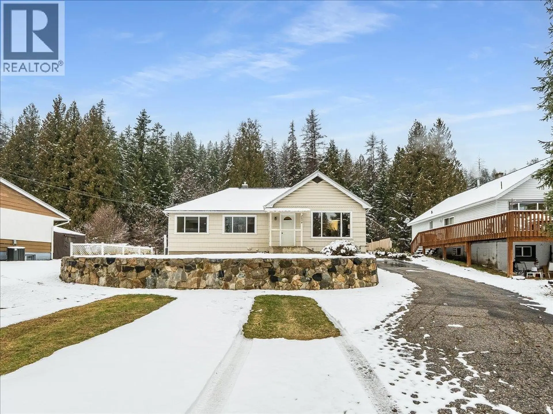 Property at 2824 9th Avenue, Castlegar, BC