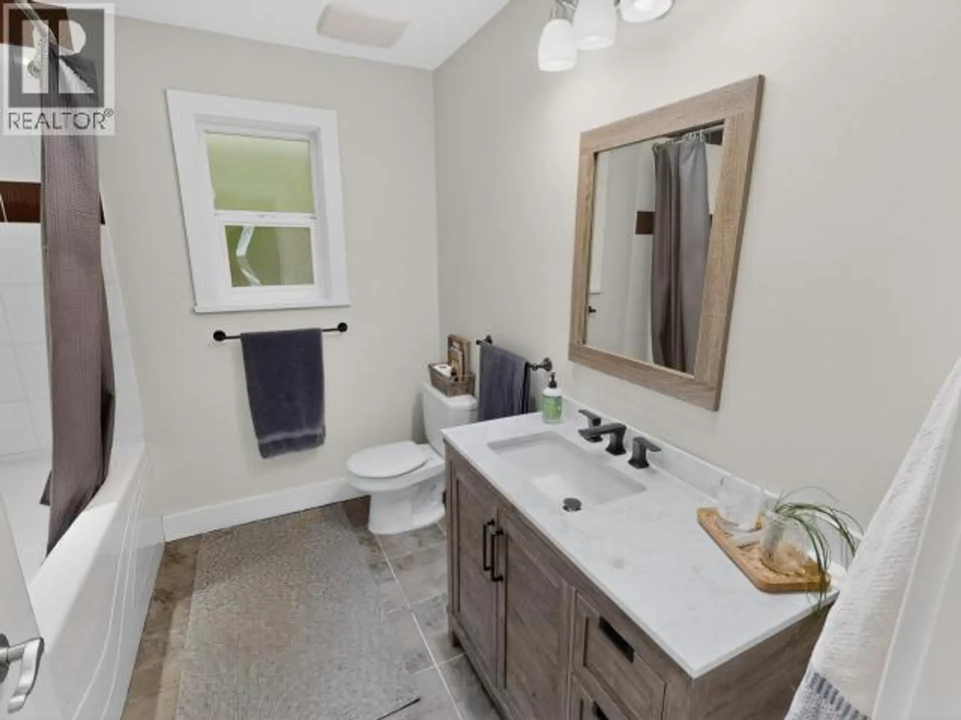 Property at 3488 MACKENZIE AVE, Powell River, BC