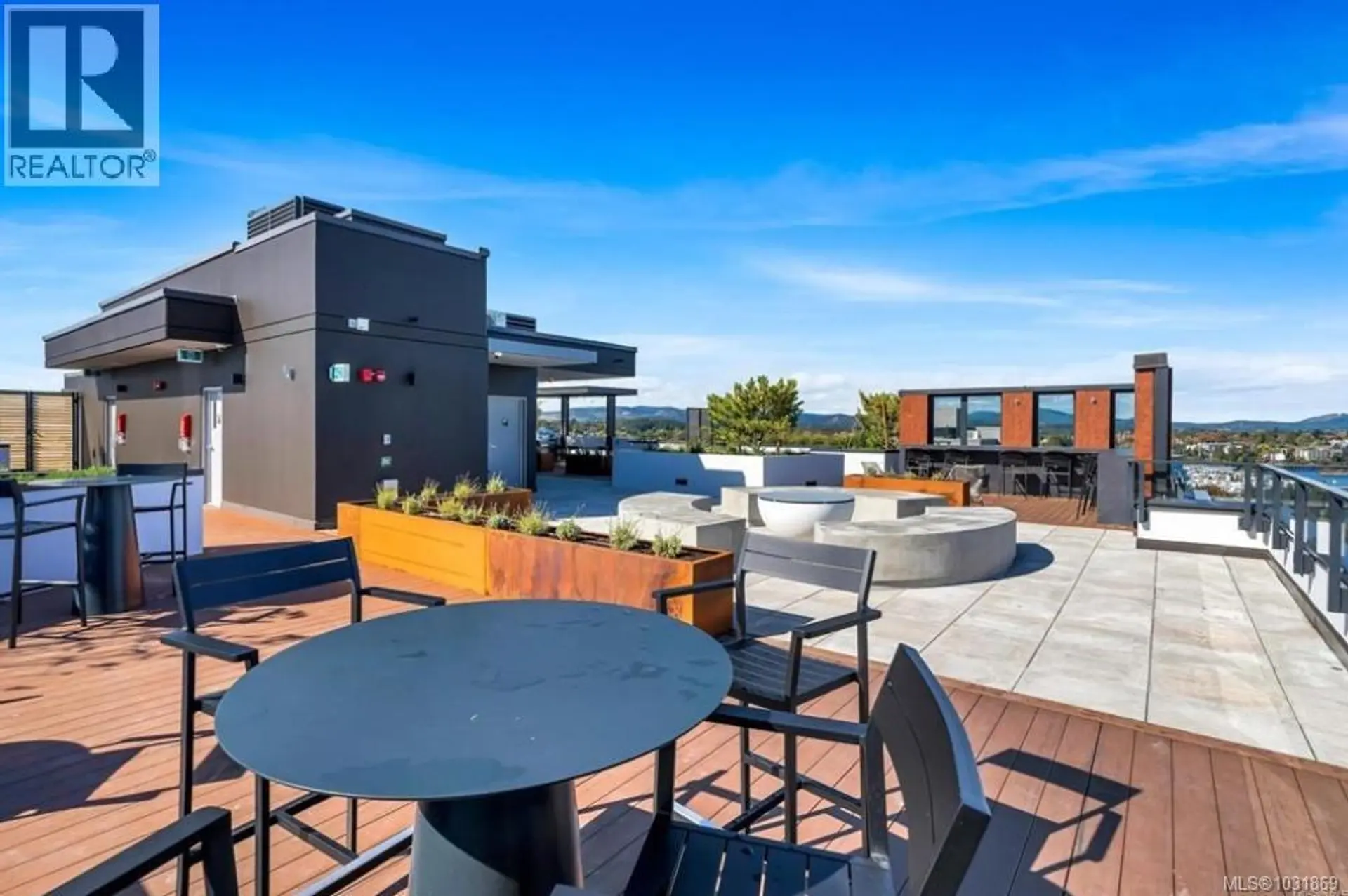 Property at #504 363 TYEE RD, Victoria, BC